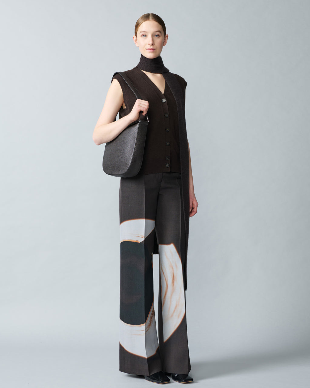 Weite Woll-Hose mit Mocca Loop Druck - Braun
