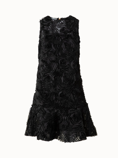Cocktailkleid mit 3D Carnation Stickerei