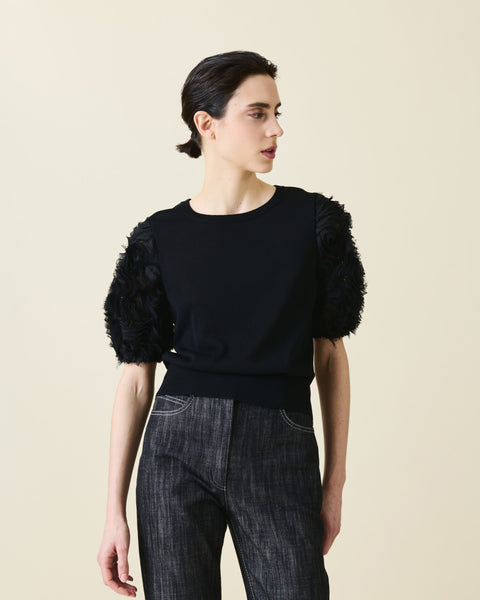 Merino-Shirt mit bestickten 3D Carnation-Ärmel
