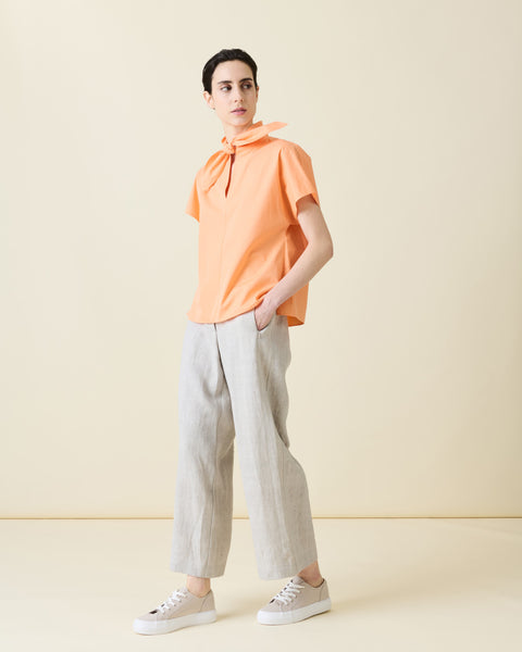 Baumwollbluse mit Kragenknoten