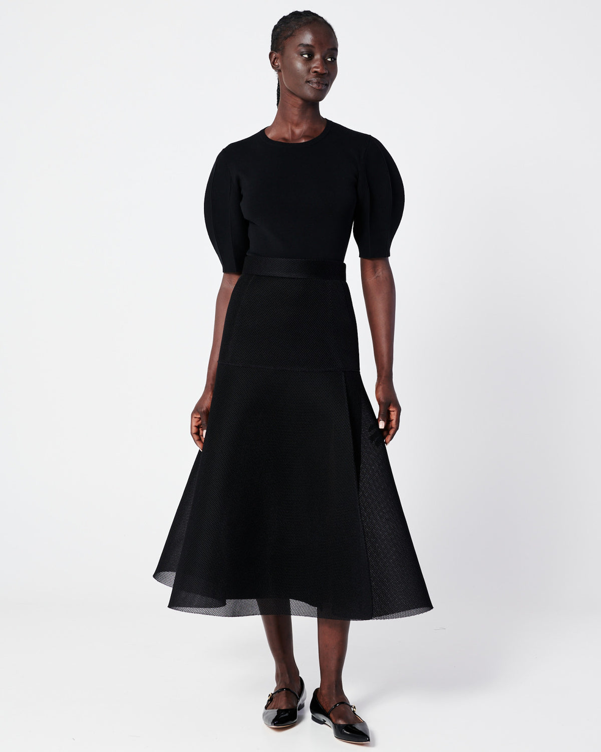 Silk Cotton Stretch Pullover with Short Volume Sleeves - black
