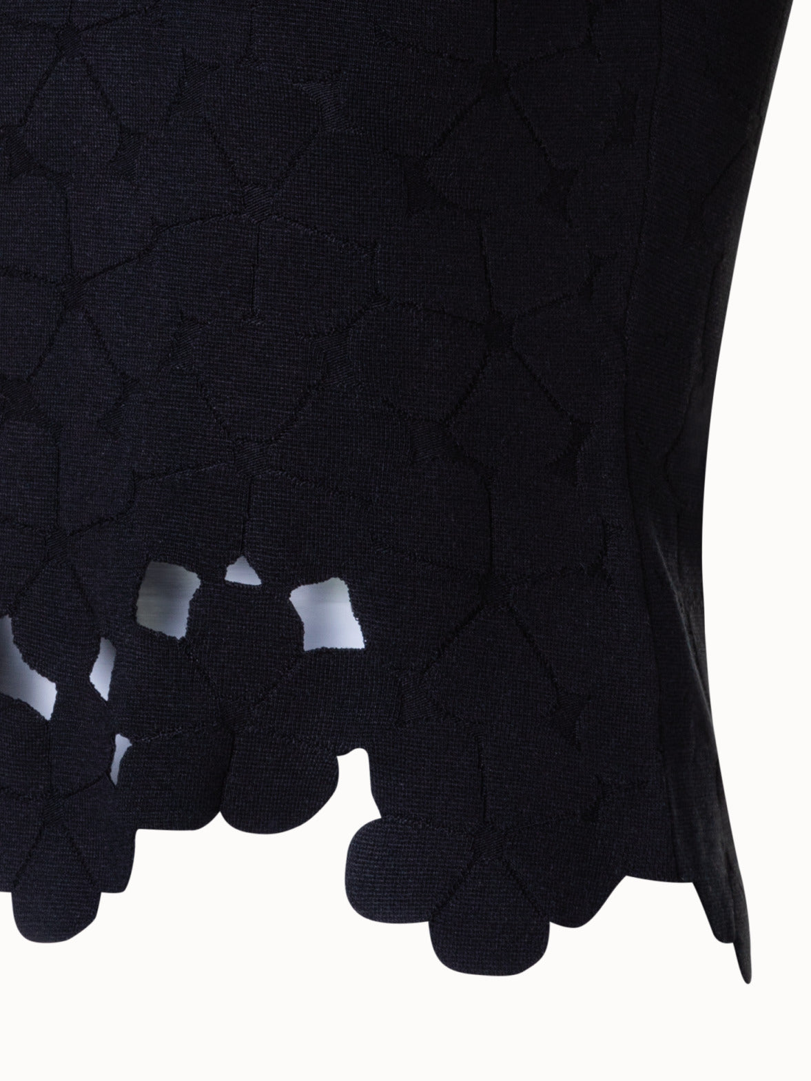 Silk Stretch Knit Top with Anemones Jacquard - black