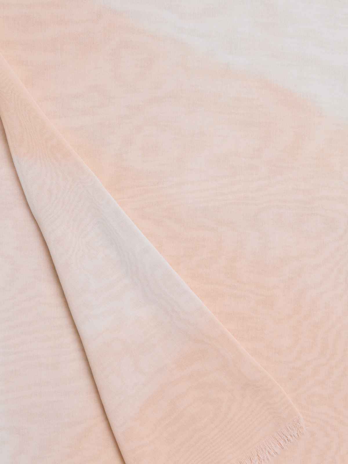 Designer Schal aus Baumwoll-Seide mit Chiaroscuro Druck