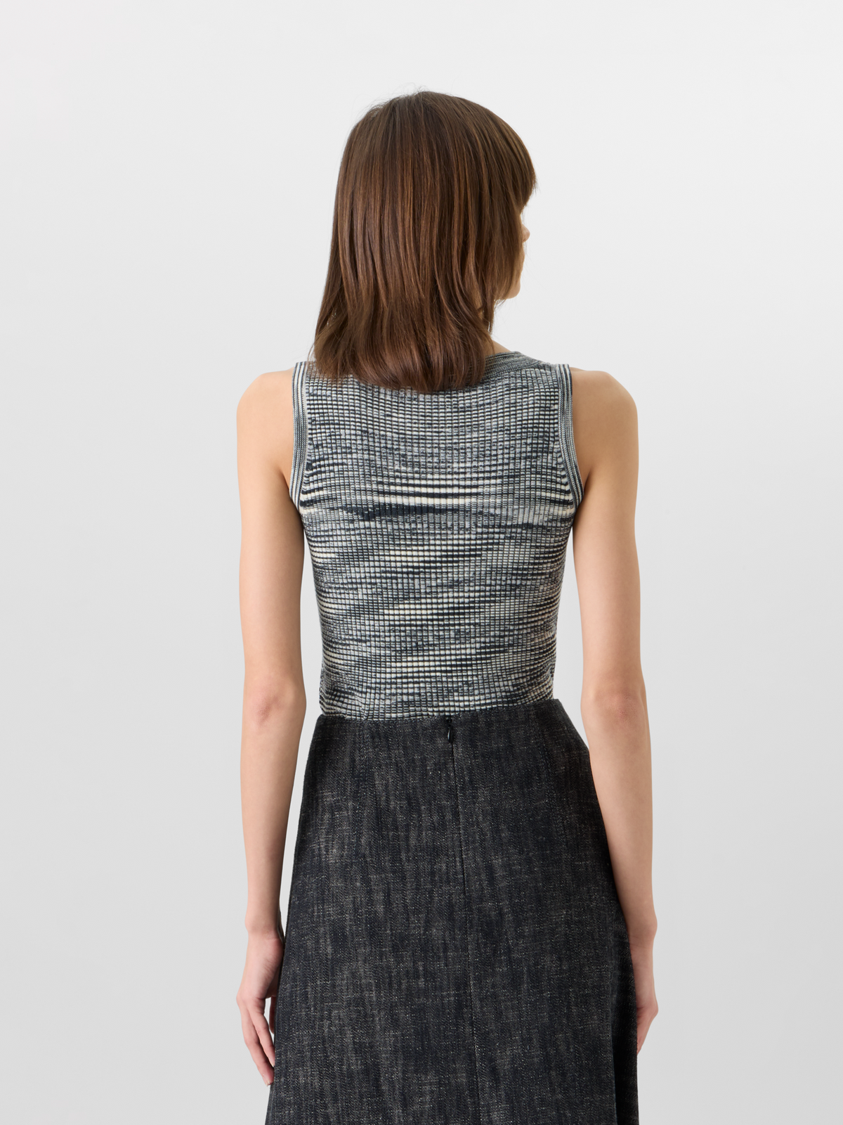 Designer Midirock aus schwerem, gewaschenem Baumwoll-Denim - Schwarz #editorial