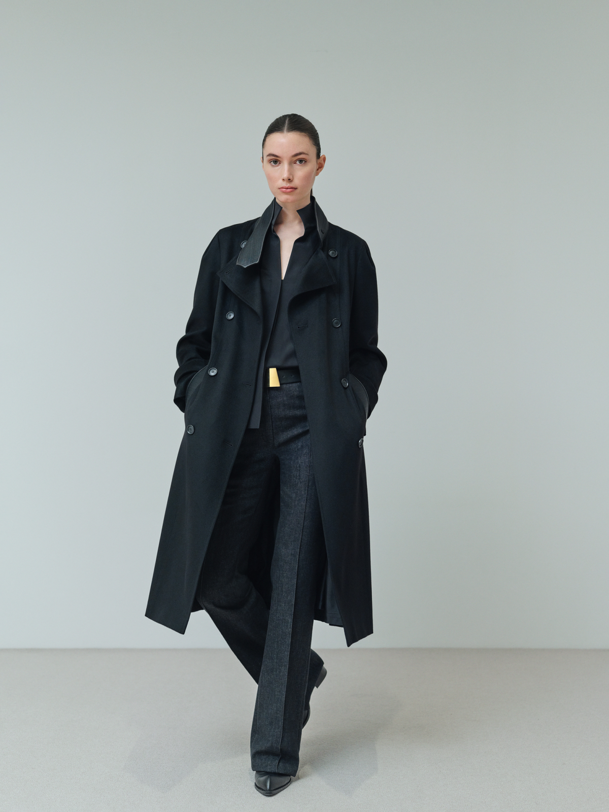 Designer Schlaghose aus Denim Stretch-Baumwolle - Schwarz #editorial
