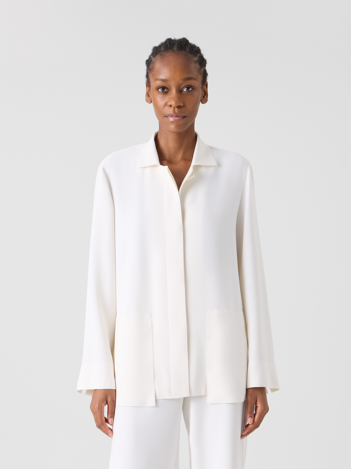 Designer Harp lange Jacke aus Techno-Crêpe mit aufgesetzter Tasche - Ecru #editorial