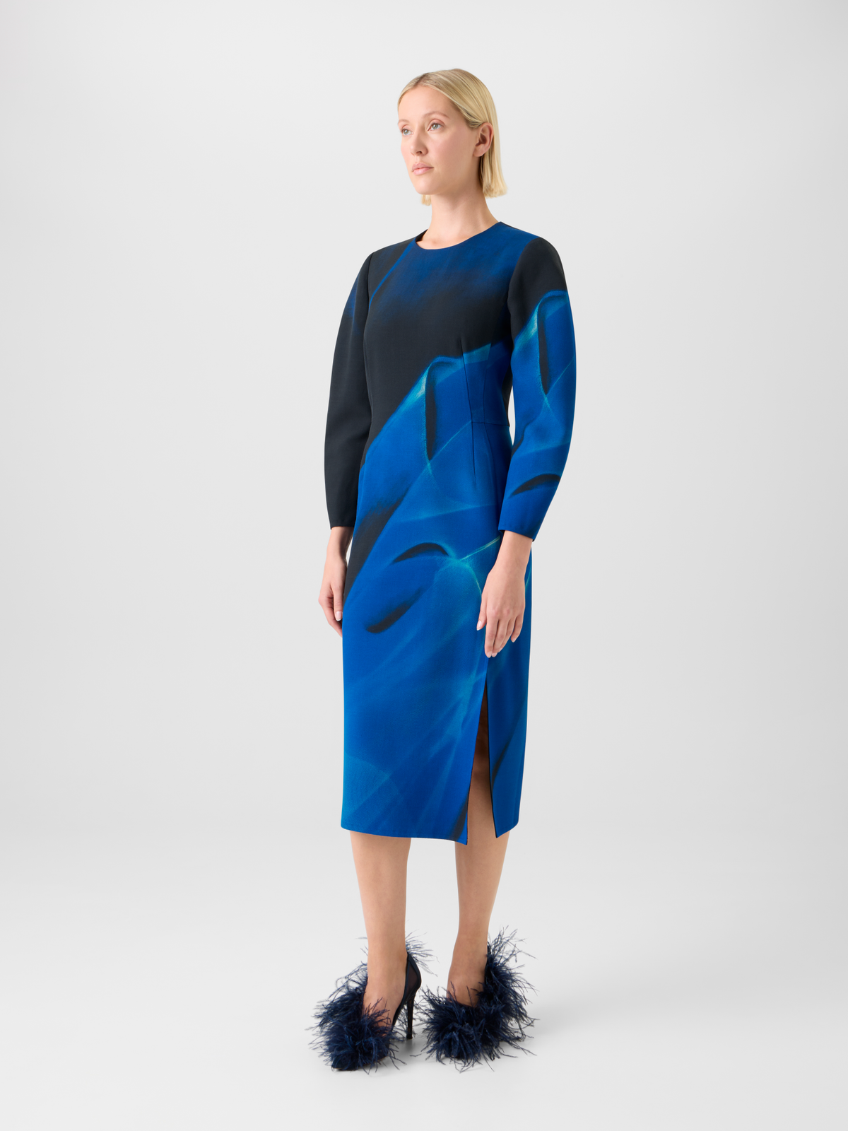 Designer Barrel Sleeve Kleid in Cyanotype Print - Blau - Bunt #editorial