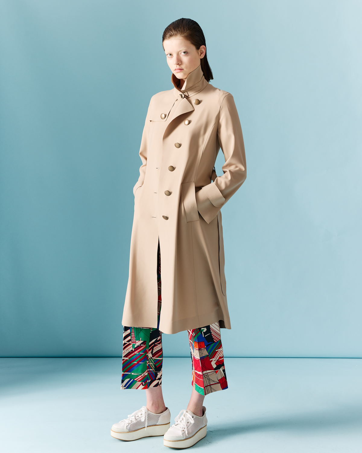 Designer Laser-Cut Trenchcoat aus Crêpe - Beige #editorial