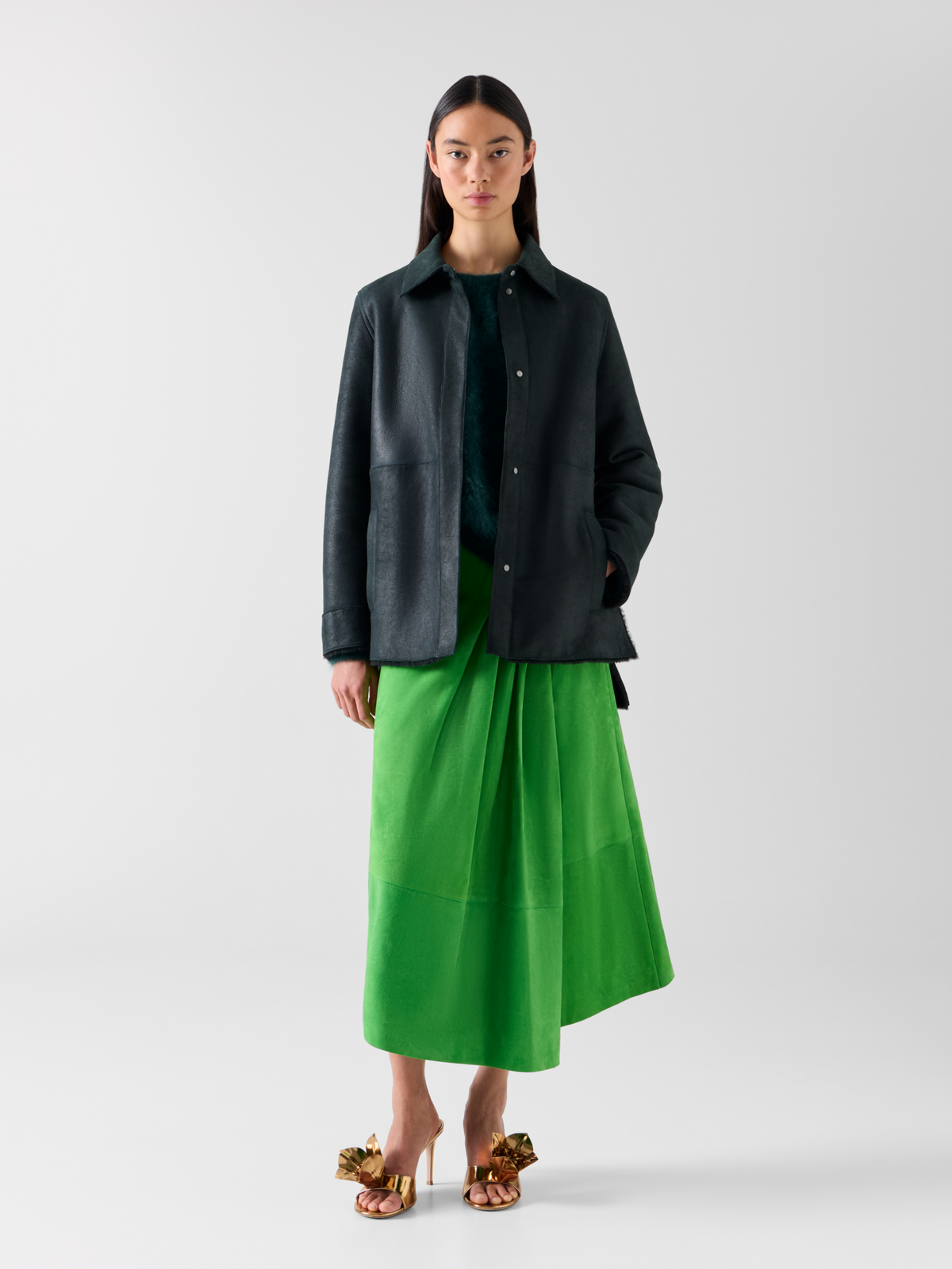Designer Wendbare Hemdjacke aus Merinillo-Lammfell - Schwarz - Grün 