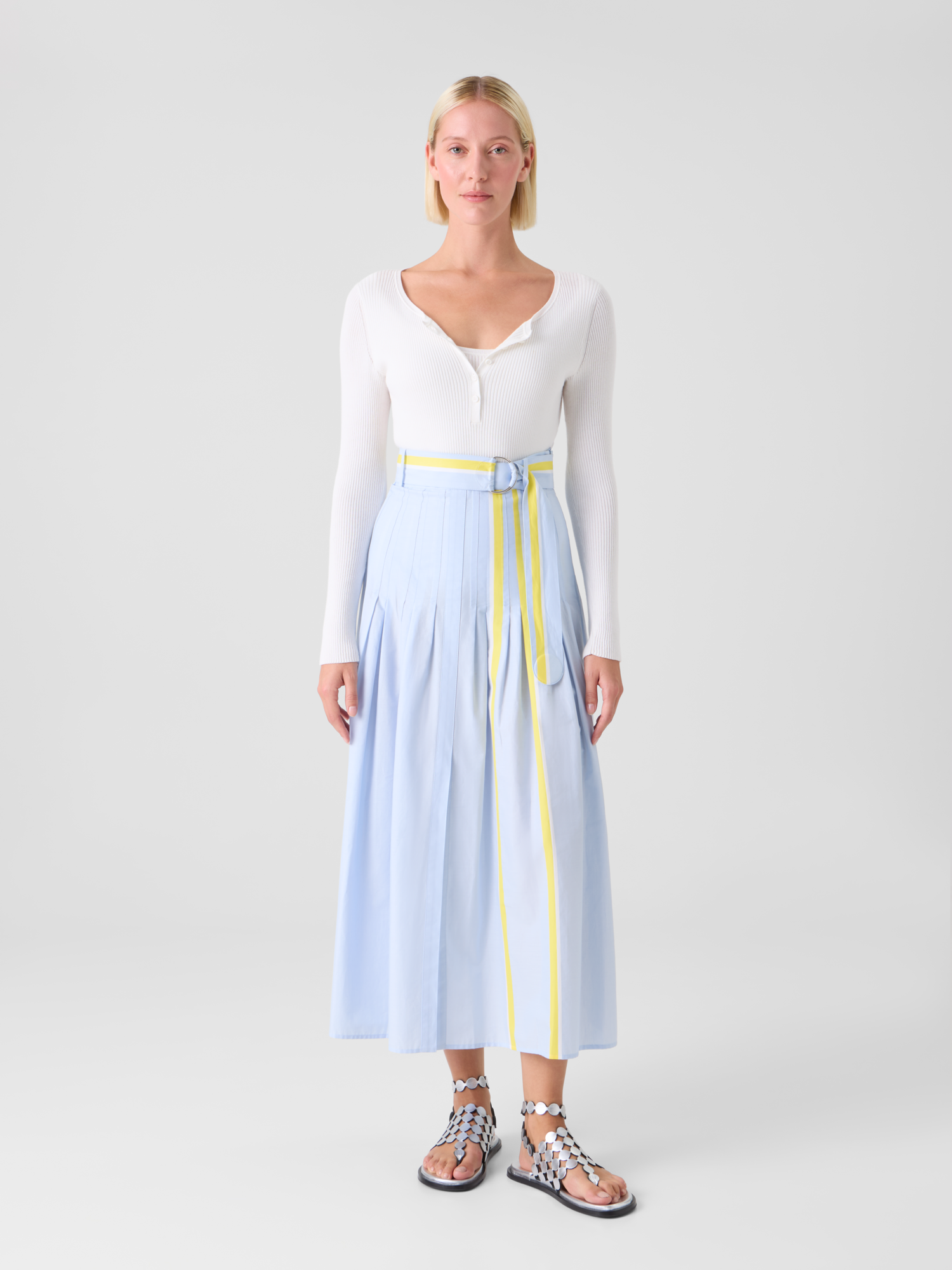 Designer Plissierter gestreifter Baumwoll-Chambray-Midirock mit Gürtel - Blau - Bunt 