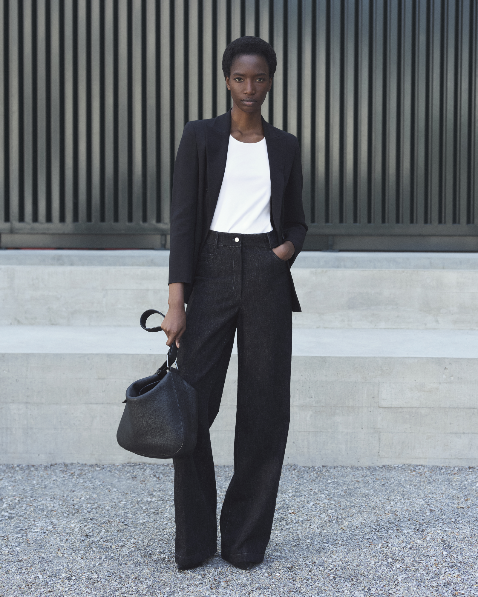 Designer Blazer aus Woll-Doubleface mit Leder-Kragen - Schwarz 