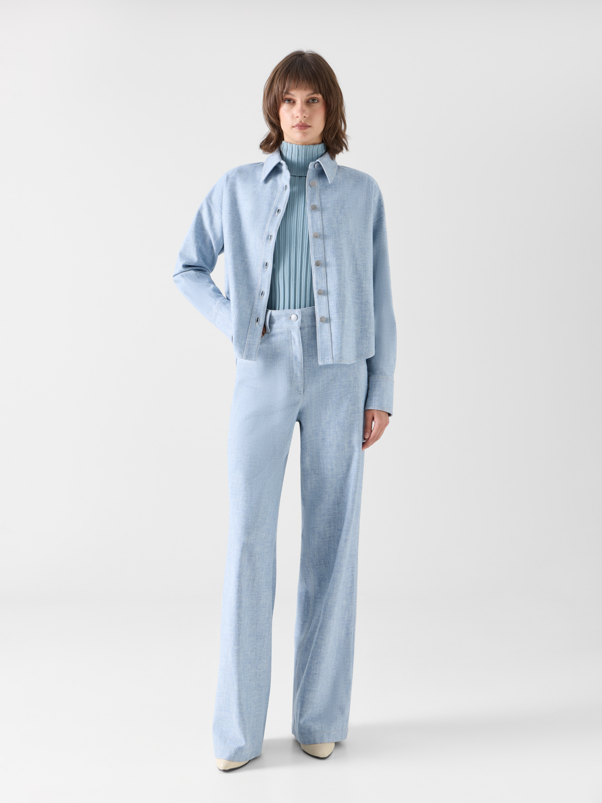 Designer Verkürzte Hemdbluse aus Winter-Denim - Blau 