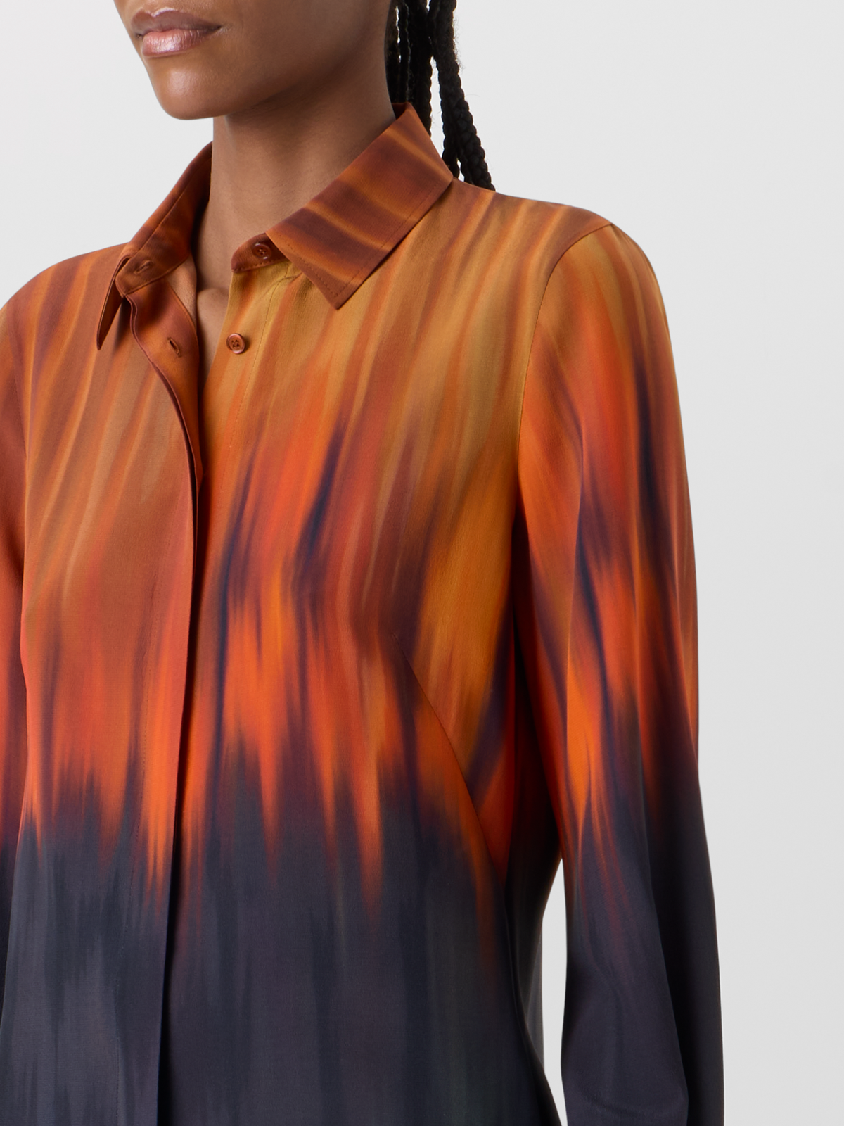 Designer Seidenbluse mit Fuego Negro Print - Schwarz - Rot - Bunt - Orange #editorial