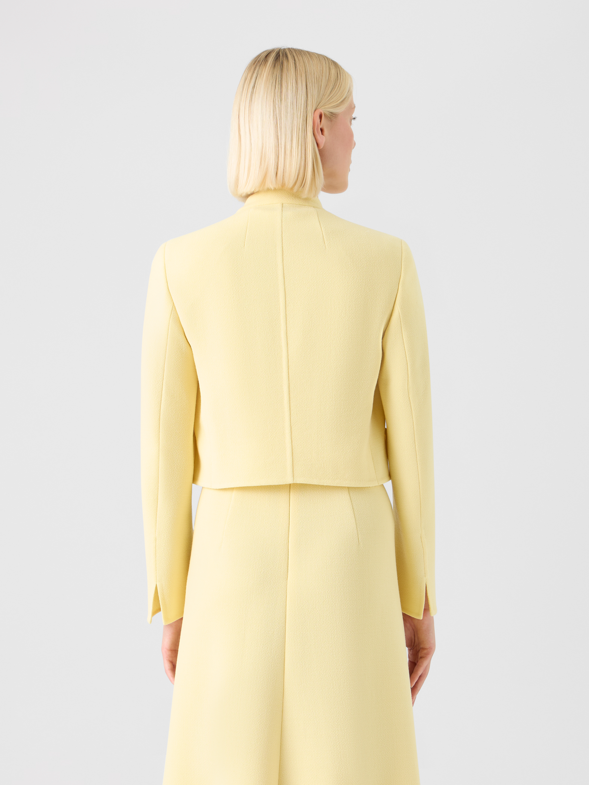 Designer Kurze Jacke aus Woll-Crêpe Doubleface - Gelb #editorial