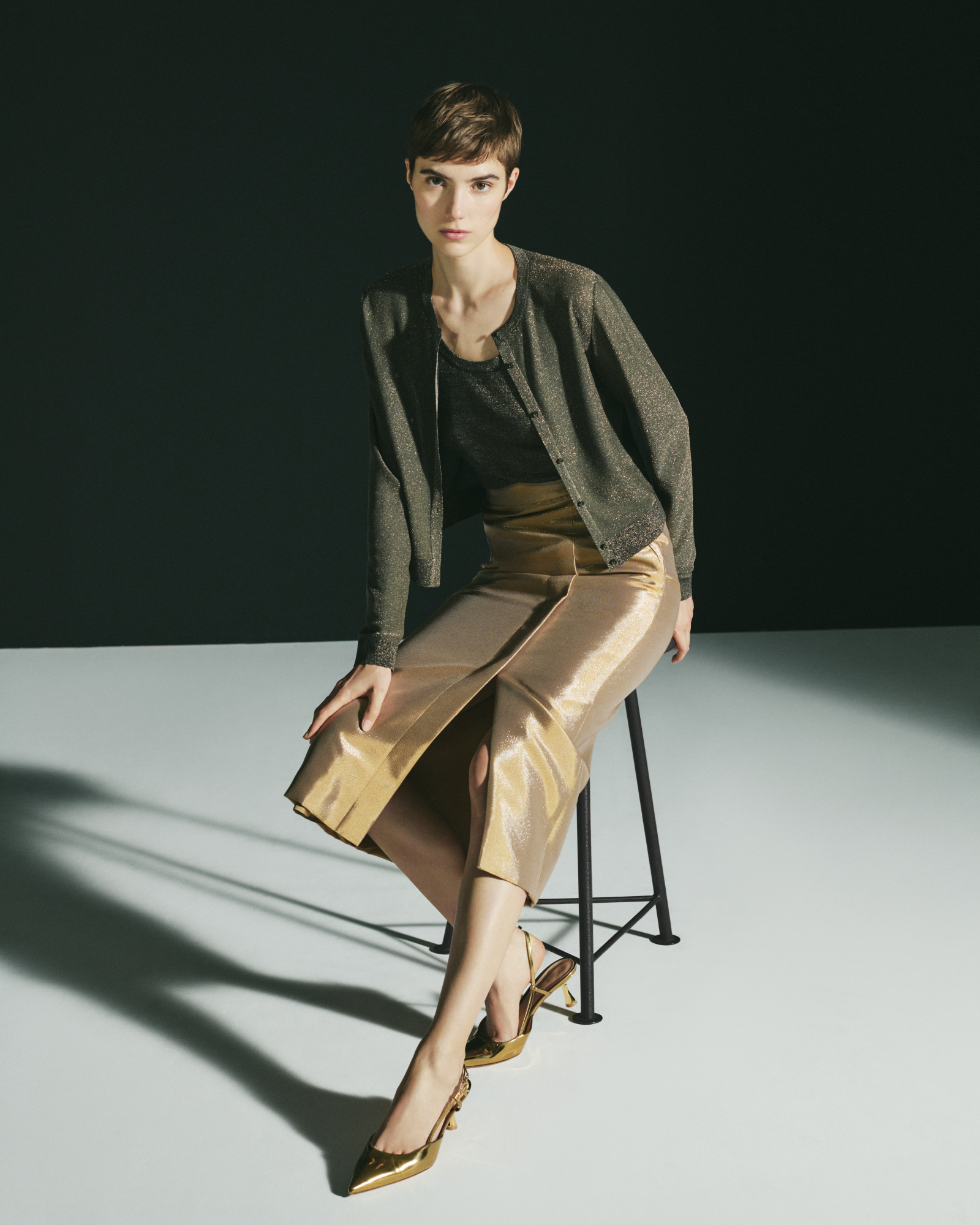 Designer Seiden-Cardigan mit goldenem Lurex - Schwarz - Gold 