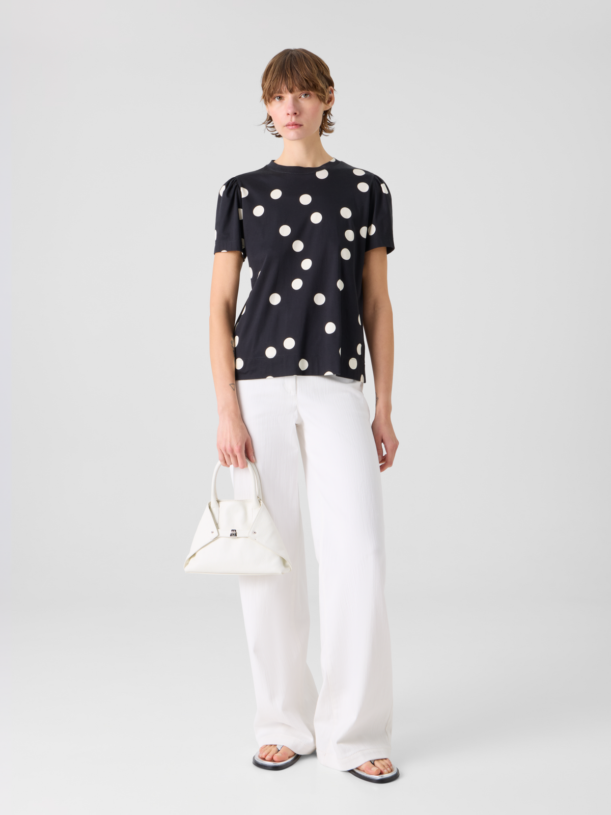 Designer Baumwolljersey-T-Shirt mit Puffärmeln und Polka-Dots - Schwarz