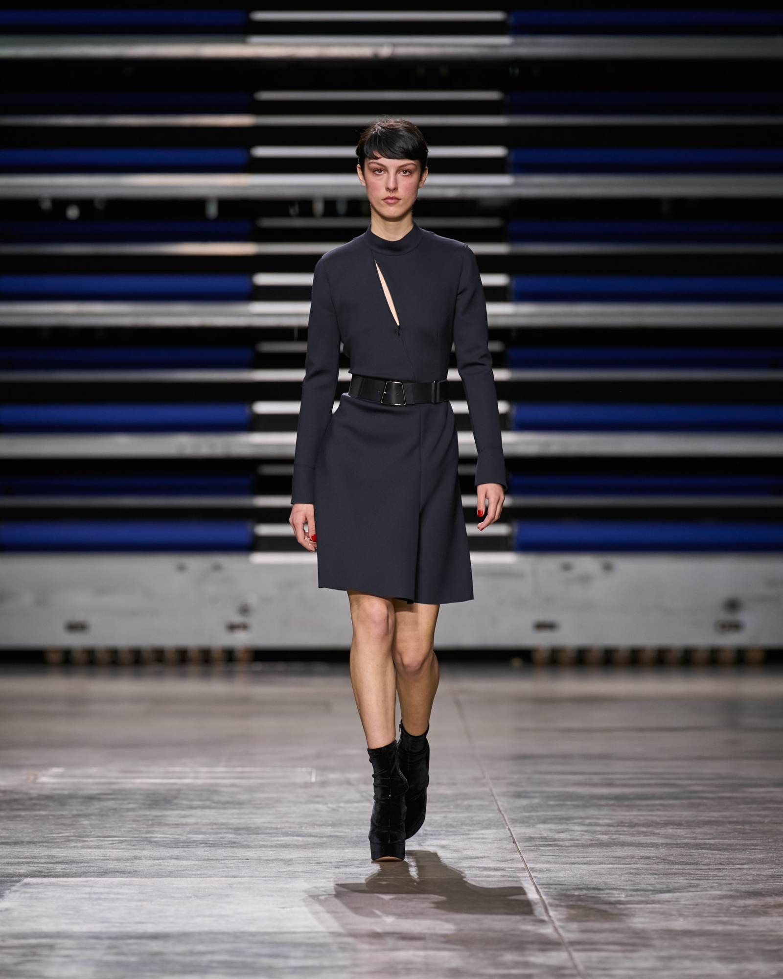 Designer Neopren-Kleid in A-Linie - Schwarz 