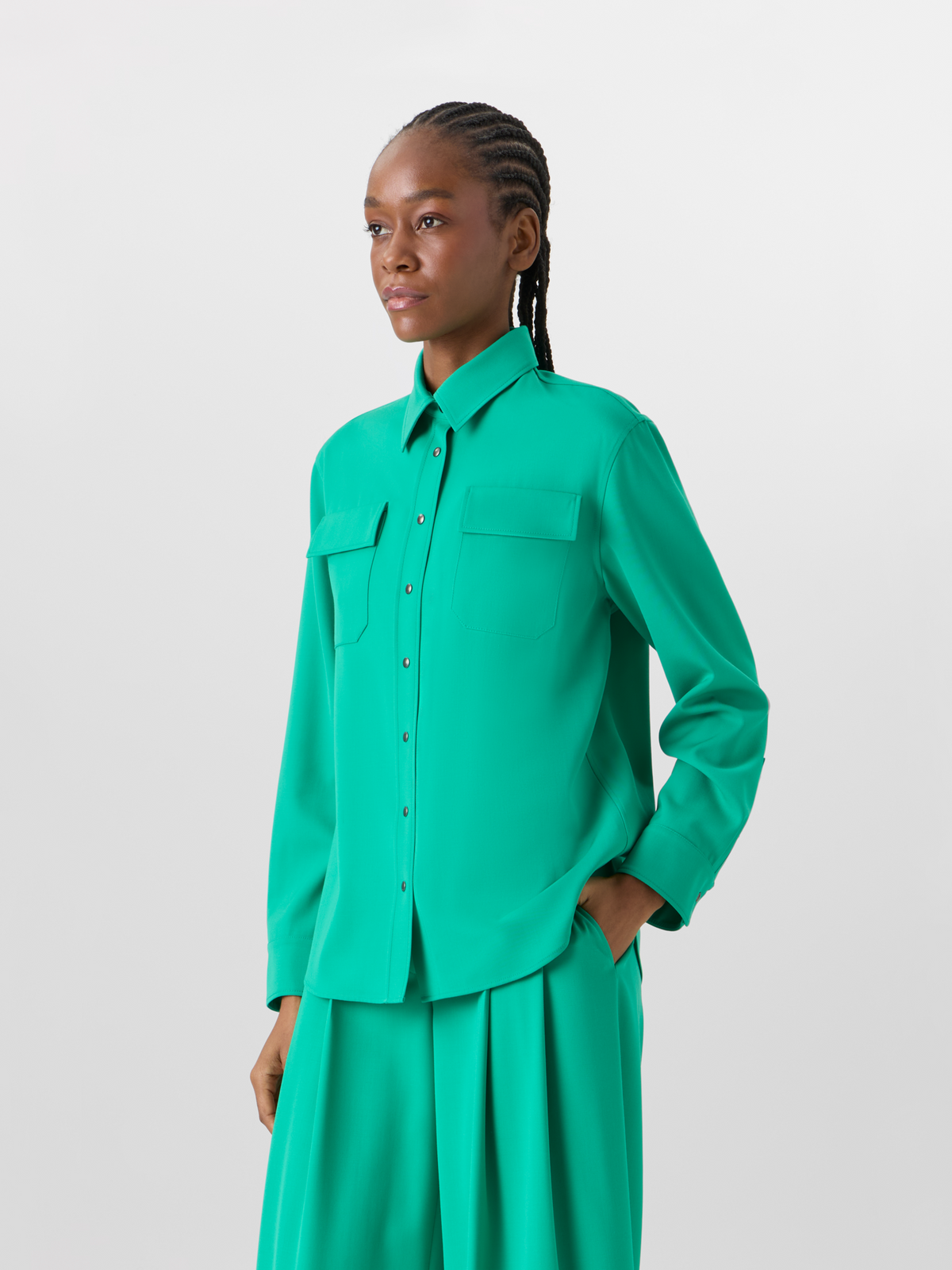 Designer Bluse aus Wollgabardine - Grün #editorial