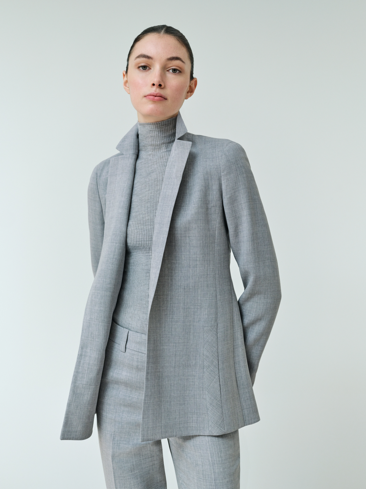 Designer Blazer aus Woll-Doubleface mit langem Revers - Grau #editorial
