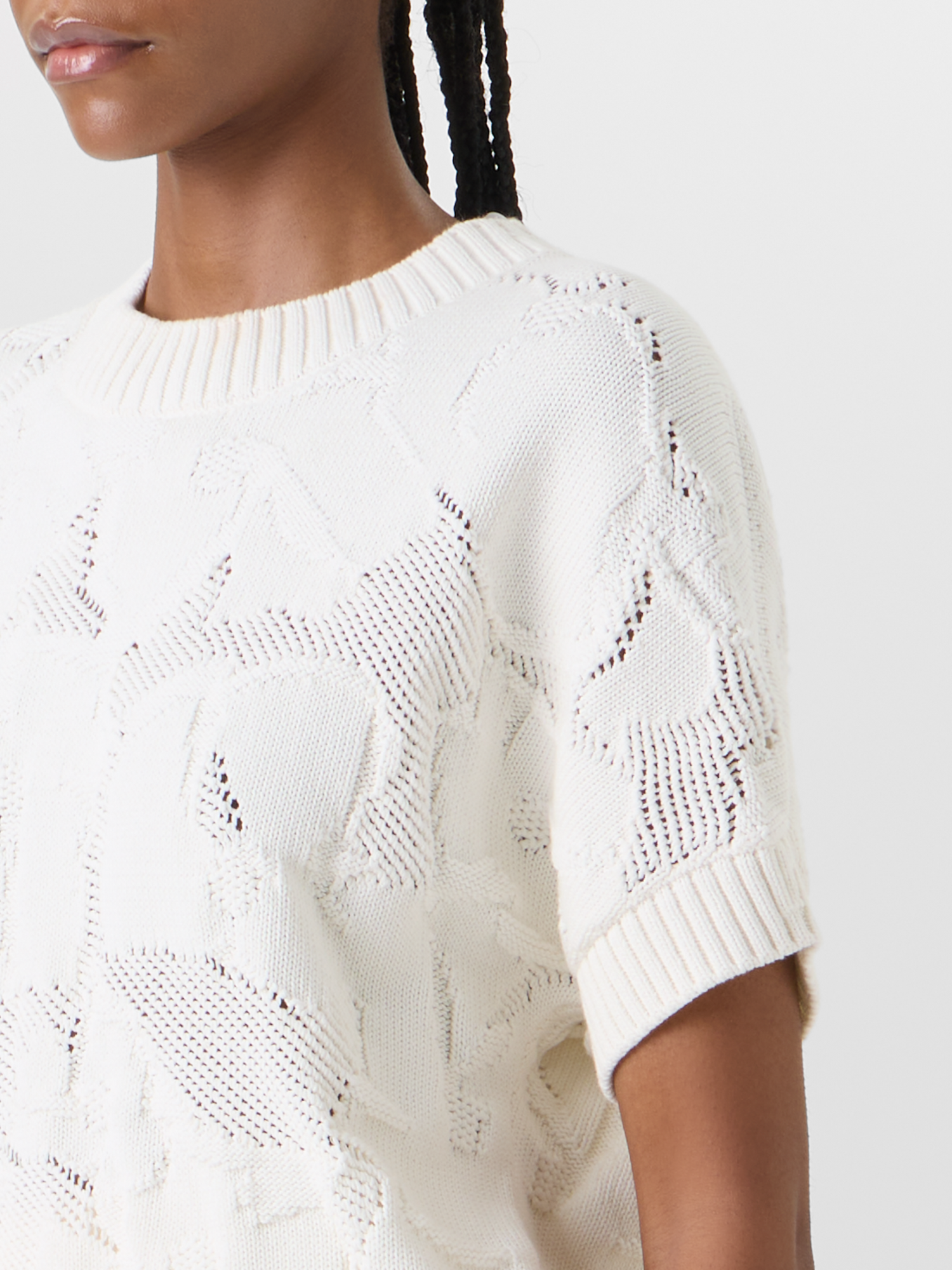 Designer Kurzärmeliger Strickpullover aus grobem Baumwollstrick mit Ajour - Ecru 