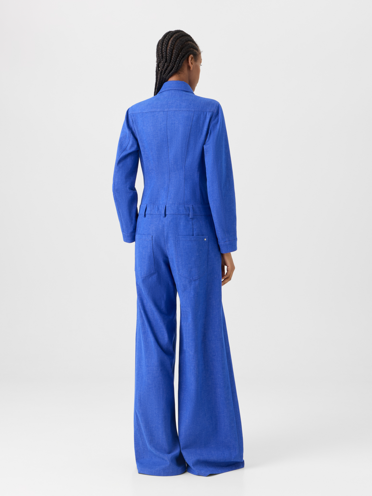 Designer Hellan taillierter Jumpsuit aus Baumwolldenim - Blau #editorial