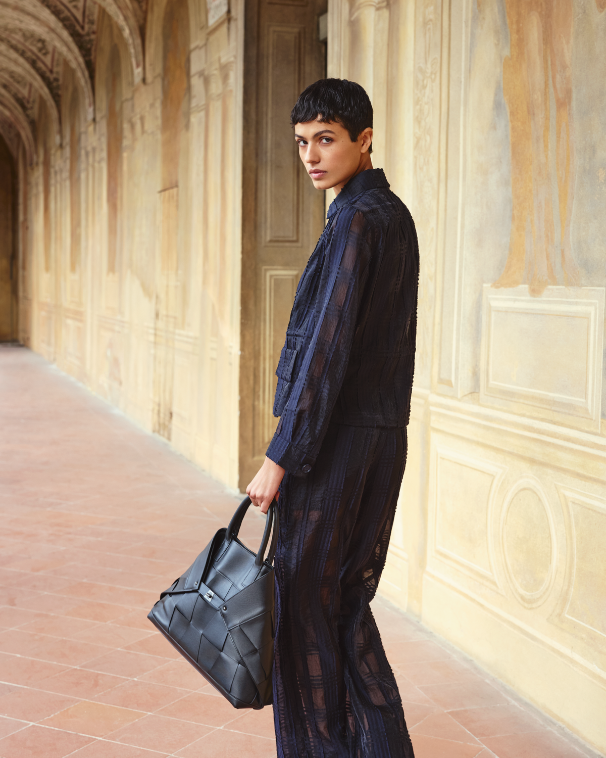 Designer Kurze Jacke aus transparentem Organdy-Karo - Dunkelblau - Blau #editorial