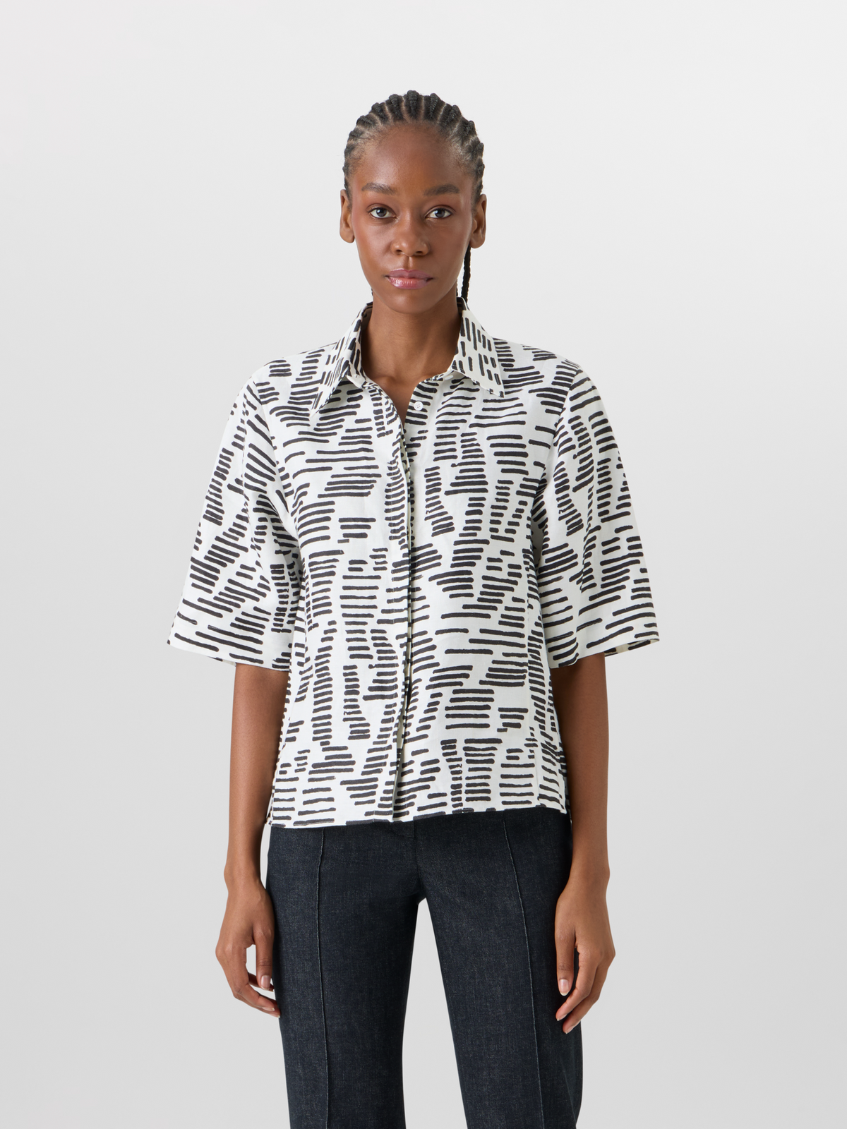 Designer Bluse mit Dance Movement Print - Weiss #editorial