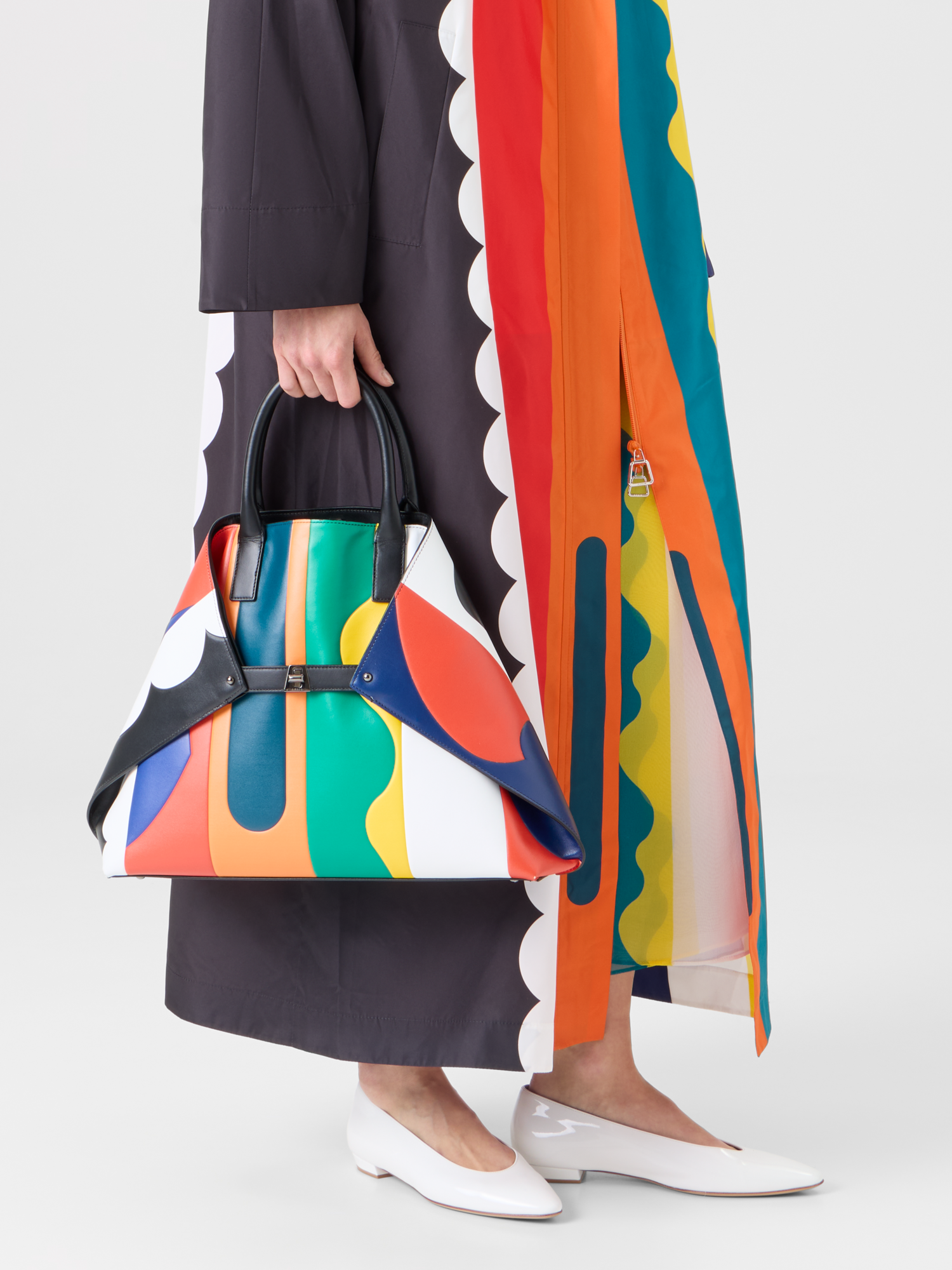 Designer Ai Medium Top Handle Tote Bag - Bunt 