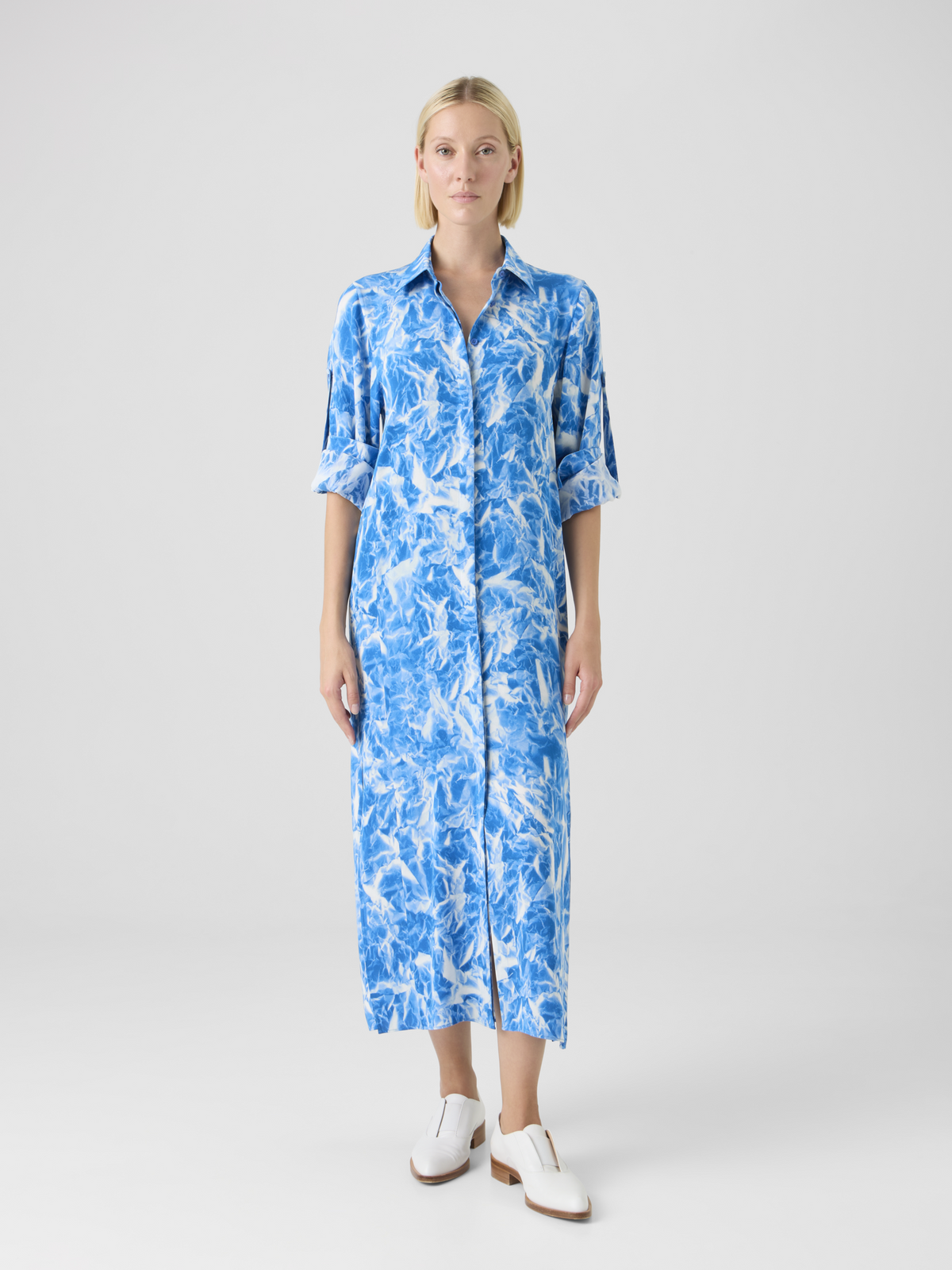 Designer Midi-Tunikakleid aus Seiden-Crêpe mit Whitecaps-Print - Blau - Ecru #editorial