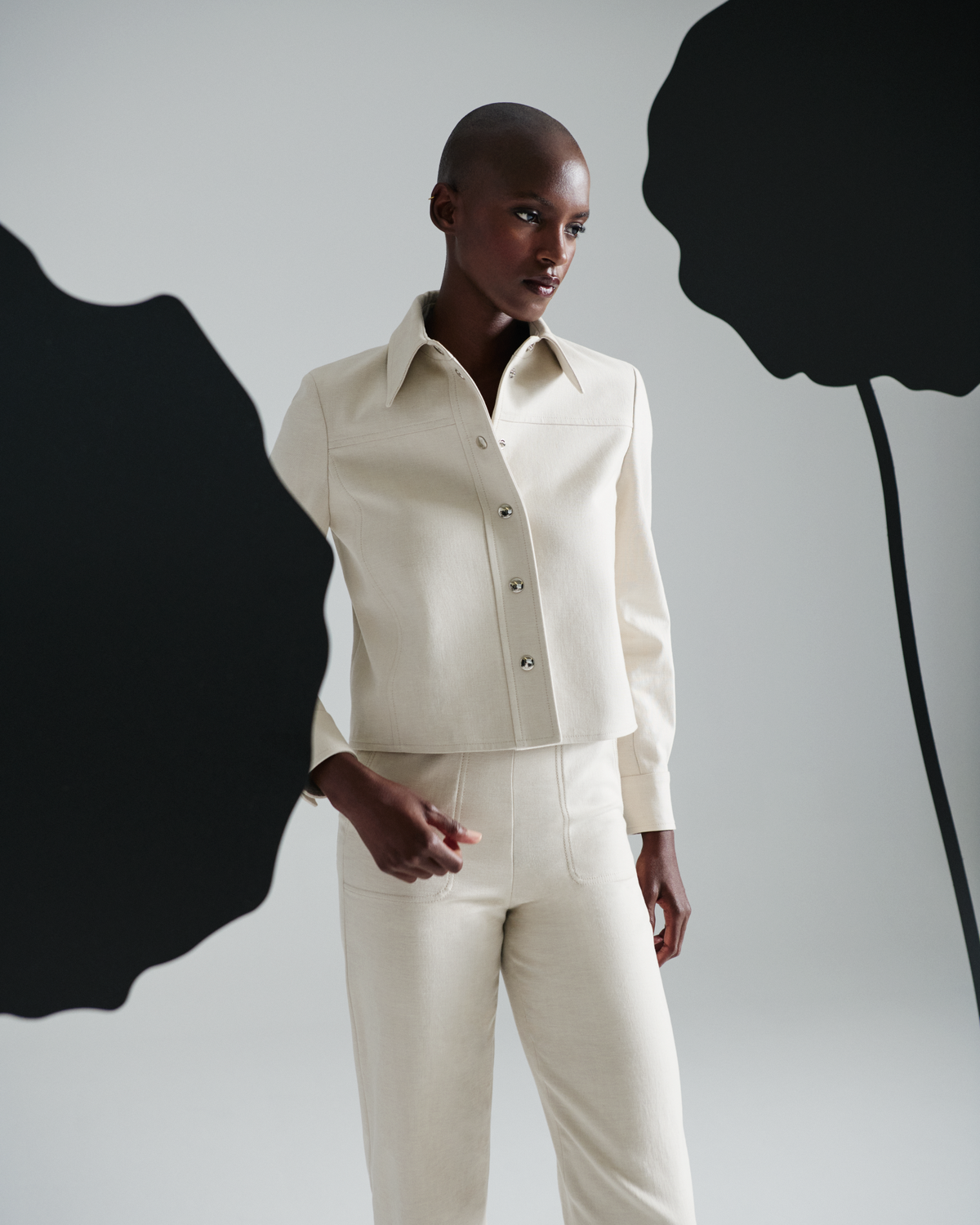 Designer Knöchellange Hose aus Baumwoll-Denim-Stretch - Beige #editorial