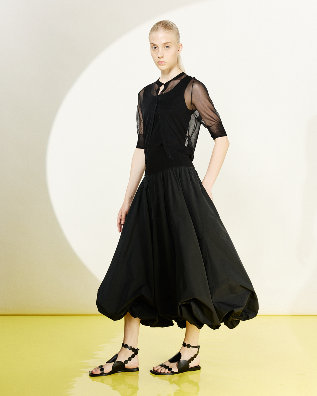 Designer Volant-Midirock aus Taft - Schwarz #editorial