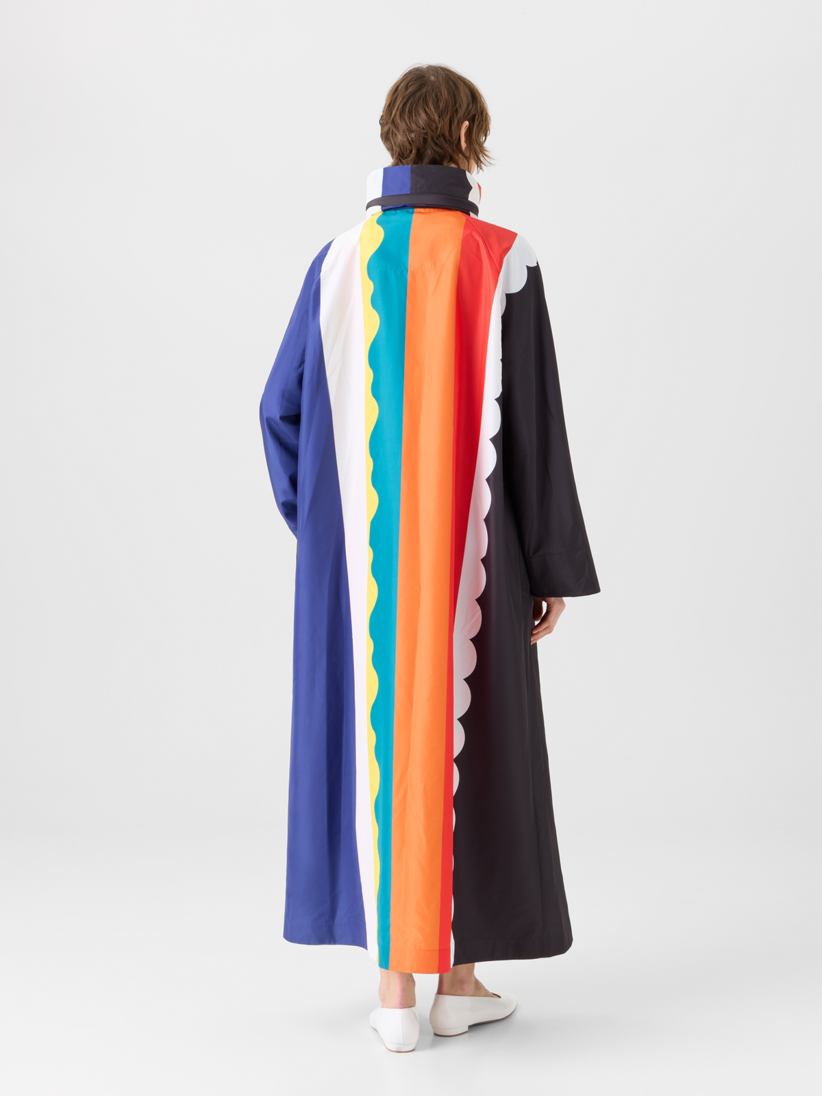 Designer Ivano Maxi-Mantel aus Taft mit Paravent-Druck - Bunt #editorial