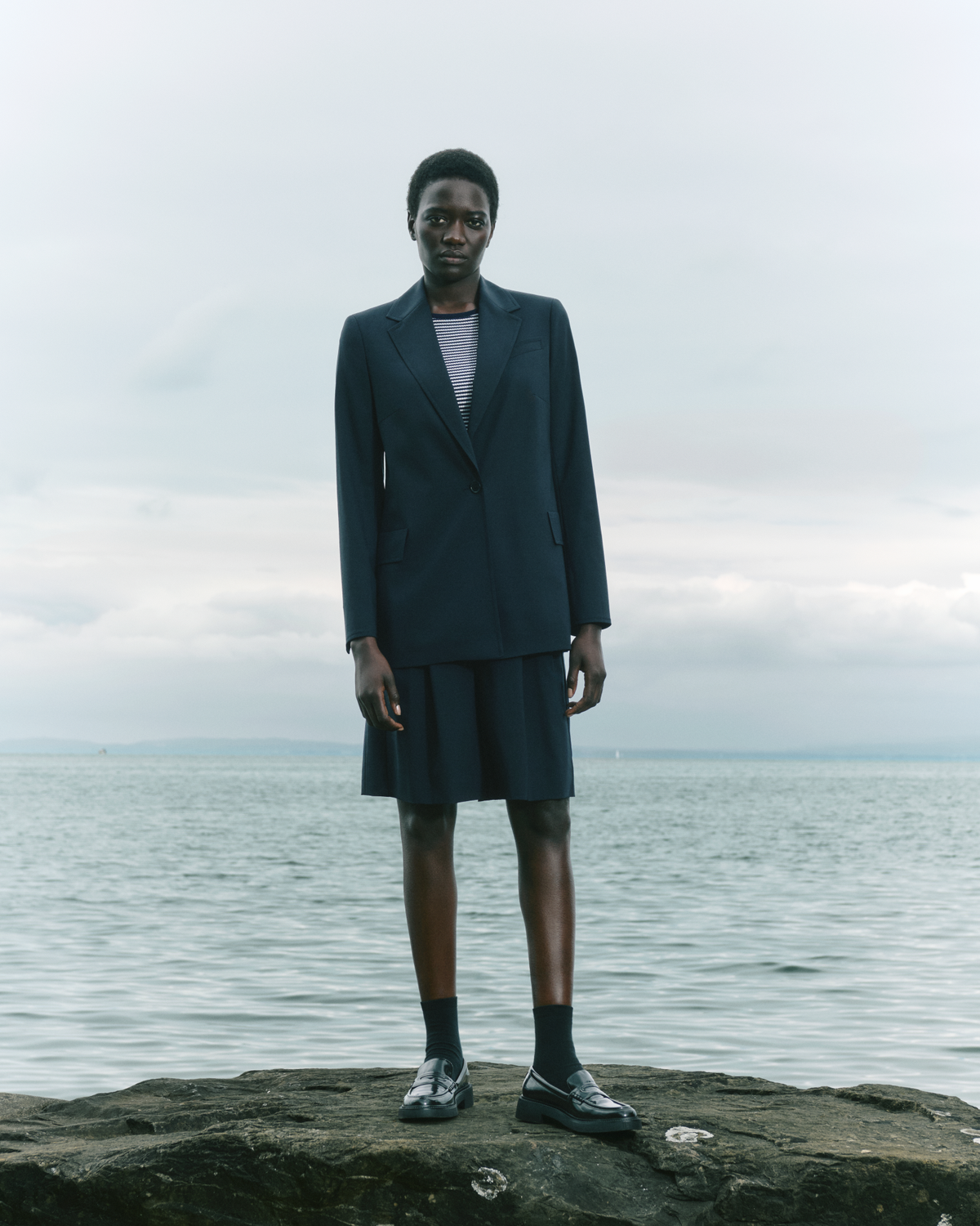 Designer Lange Boyfriend-Jacke aus Cool Wool - Dunkelblau - Blau #editorial