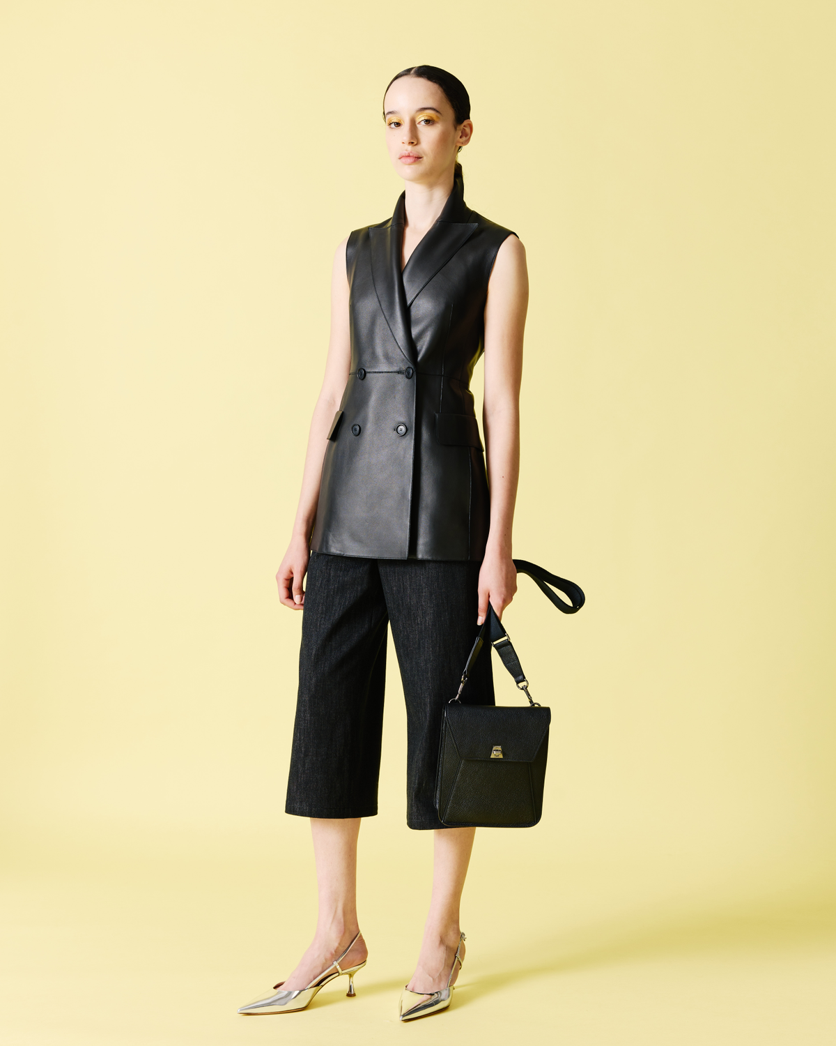 Designer Lange Bermudashorts aus Baumwoll-Denim-Stretch - Schwarz #editorial