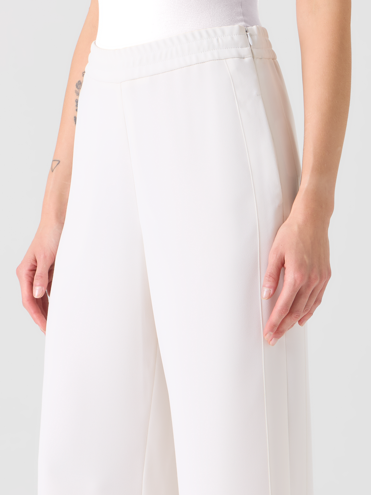 Designer Filibert Relaxed Hose mit elastischem Bund - Ecru