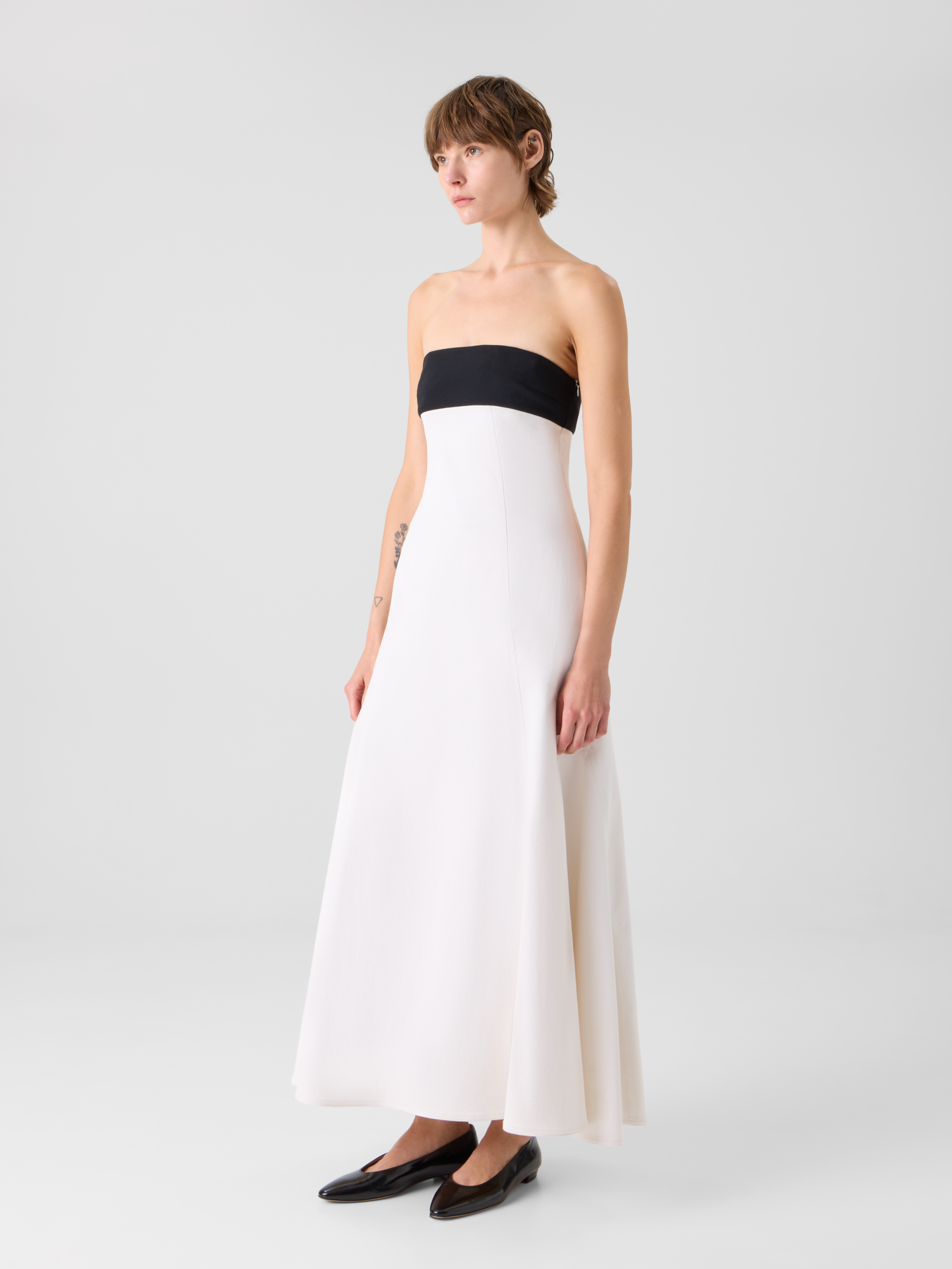 Designer Trägerloses Midikleid aus Denim - Ecru 