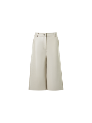 Designer Lackierte Leder-Bermudashorts mit weitem Bein - Beige