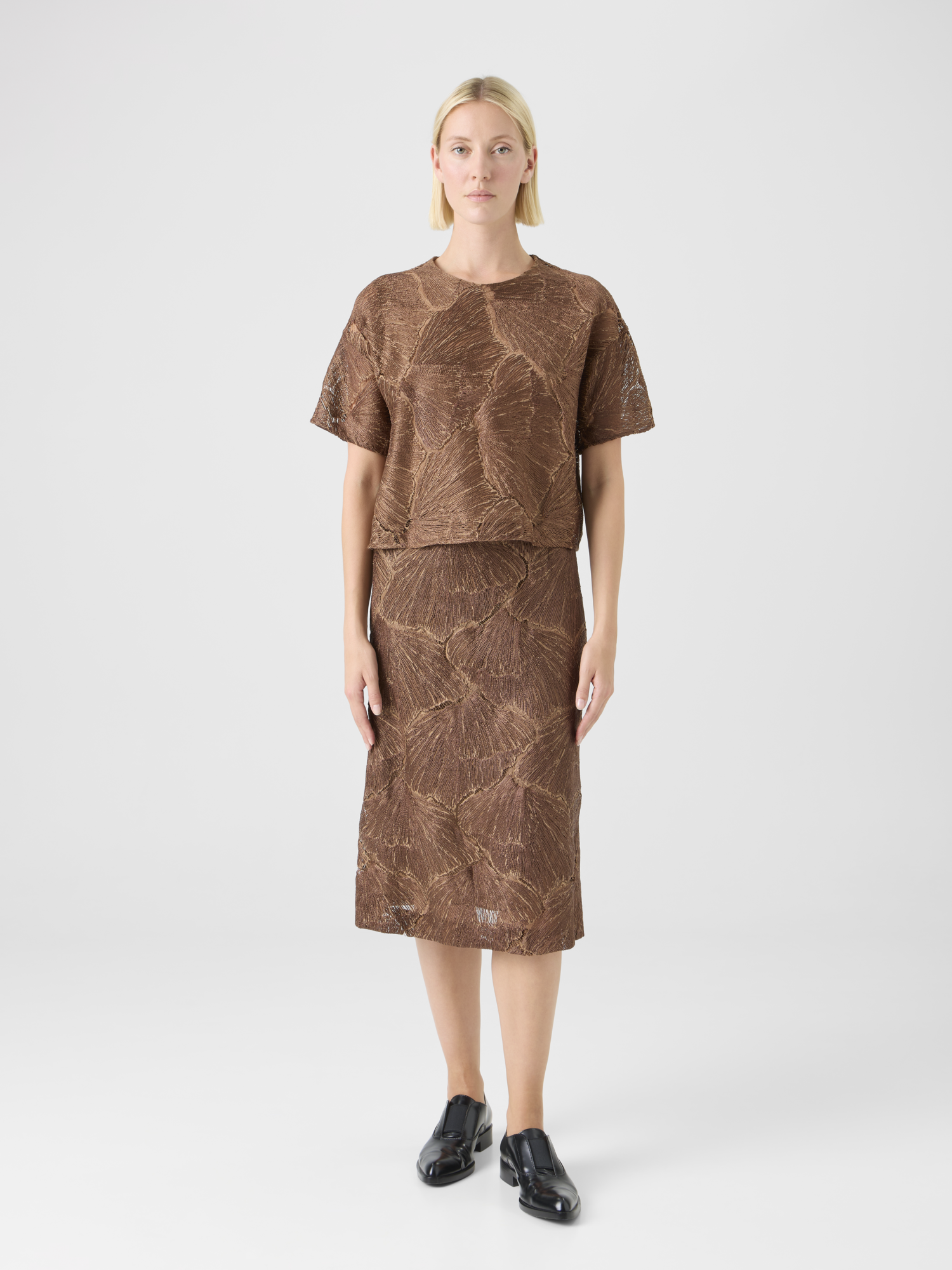 Designer Lackierte Kurzbluse aus Fächerspitze 