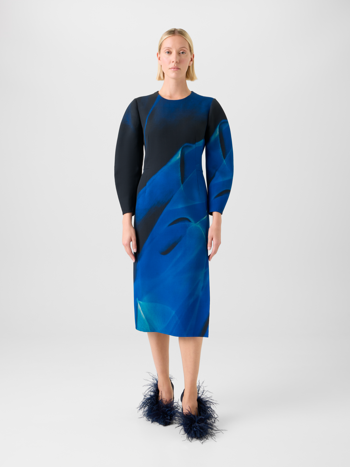 Designer Barrel Sleeve Kleid in Cyanotype Print - Blau - Bunt #editorial