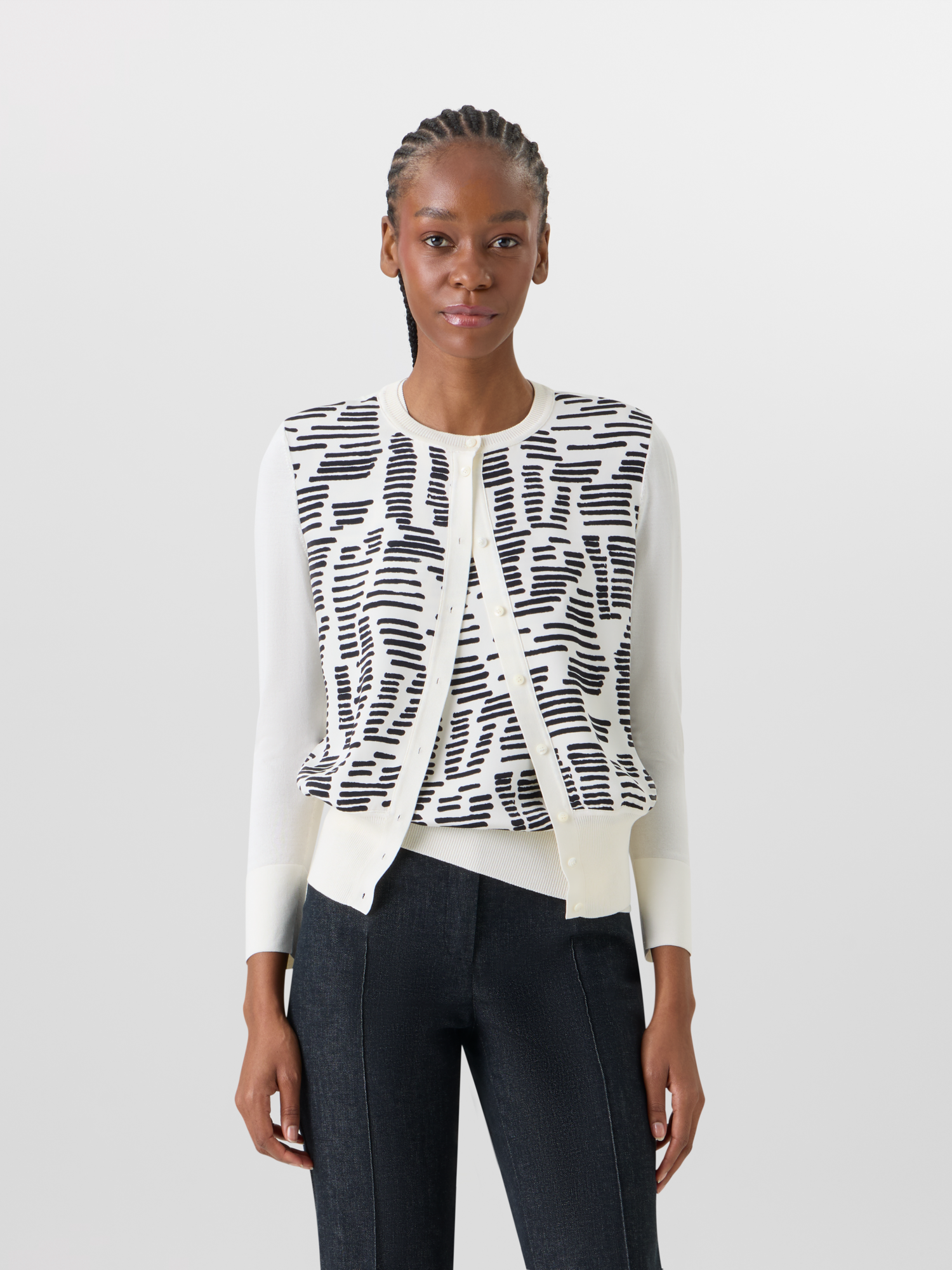 Designer Strickjacke mit Dance Movement Print auf der Vorderseite - Ecru 