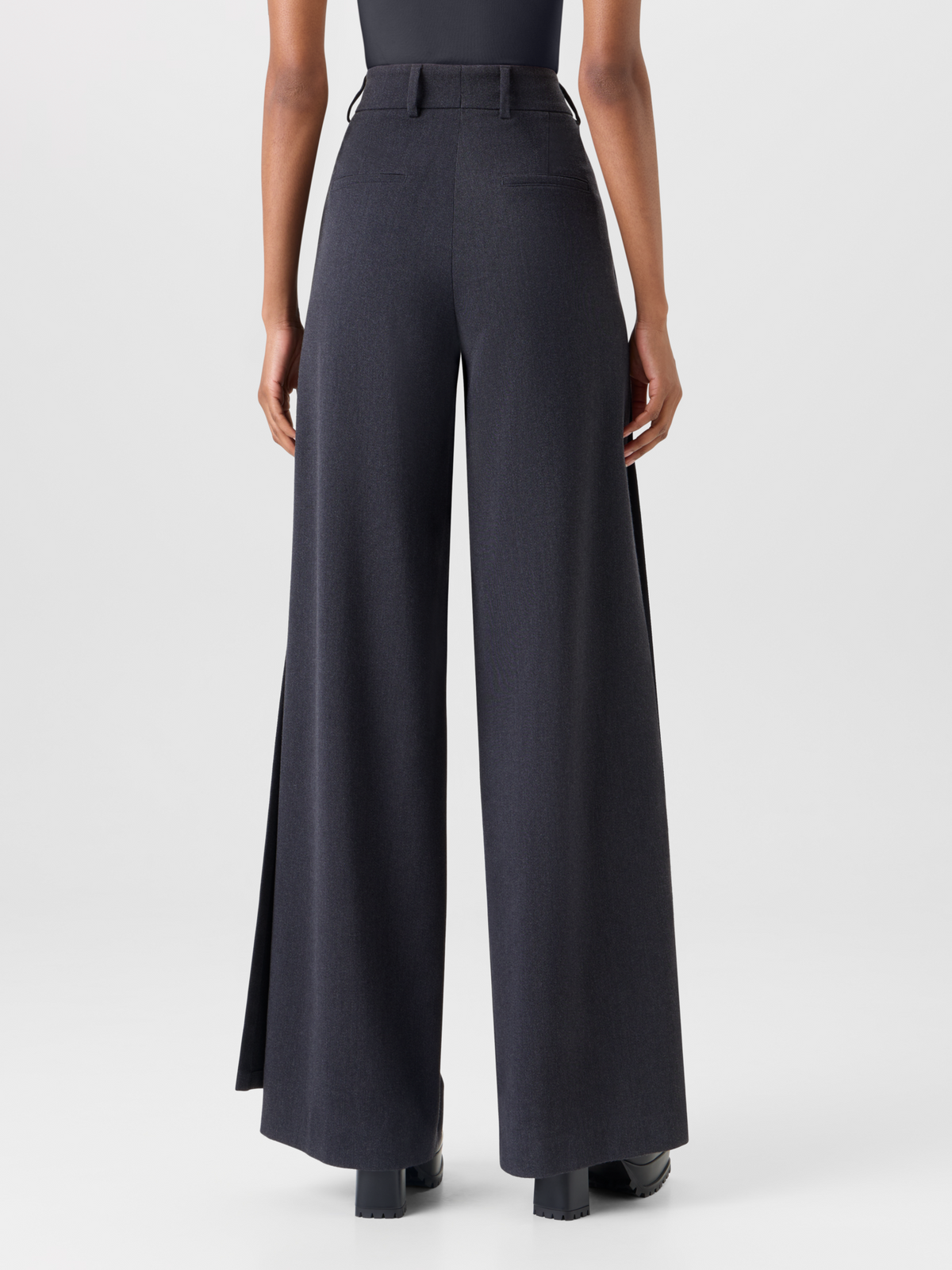 Designer Weite Hose aus Wollgabardine mit Überwurf vorne - Grau 