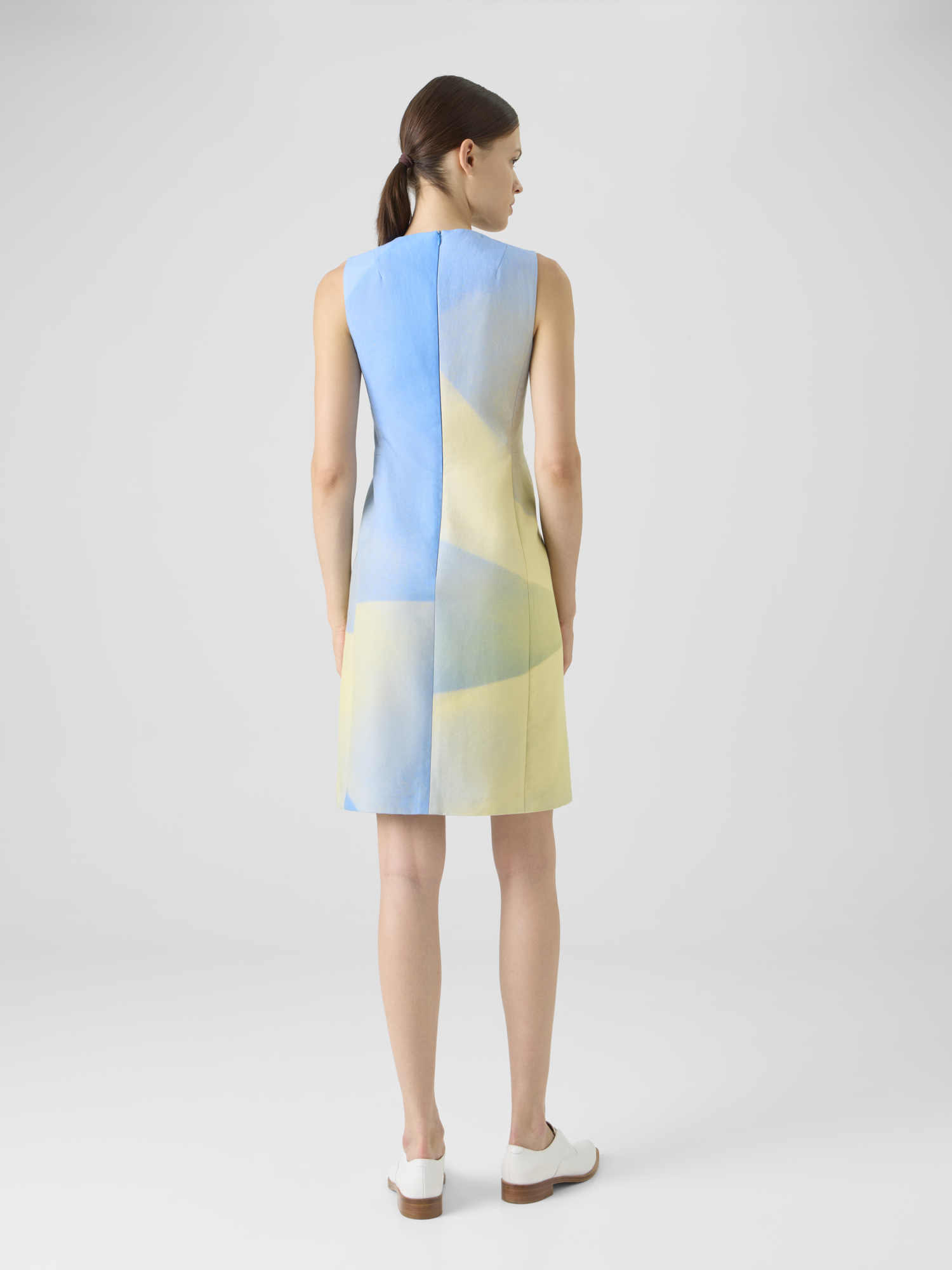 Designer Doubleface-Kleid aus Seidenbaumwolle mit Sonnenstrahlen-Print - Blau - Bunt - Gelb 