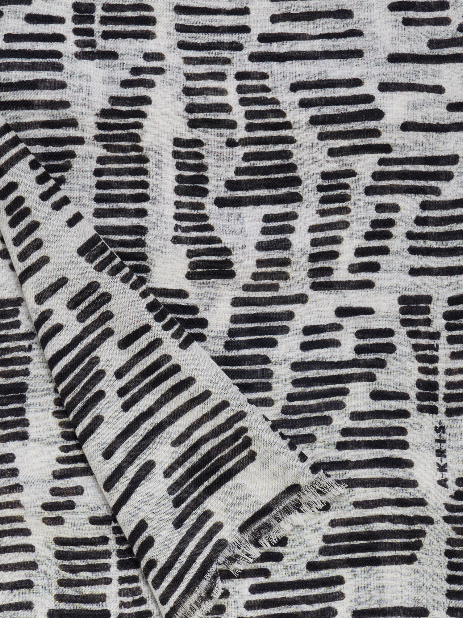 Designer Schal mit Dance Movement Print - Bunt