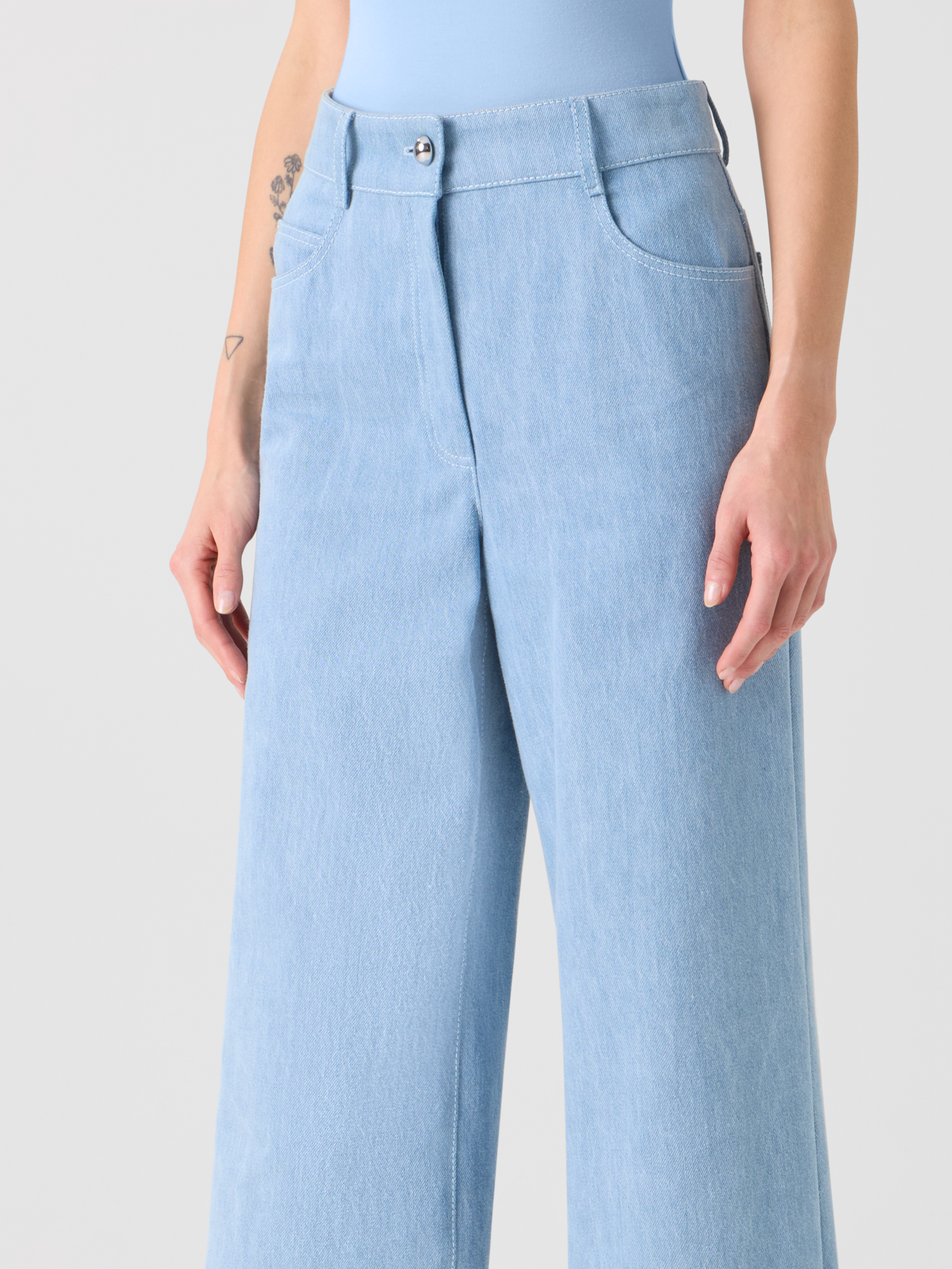 Designer Cooper Wide Leg Hose aus Stretch-Baumwolldenim - Blau
