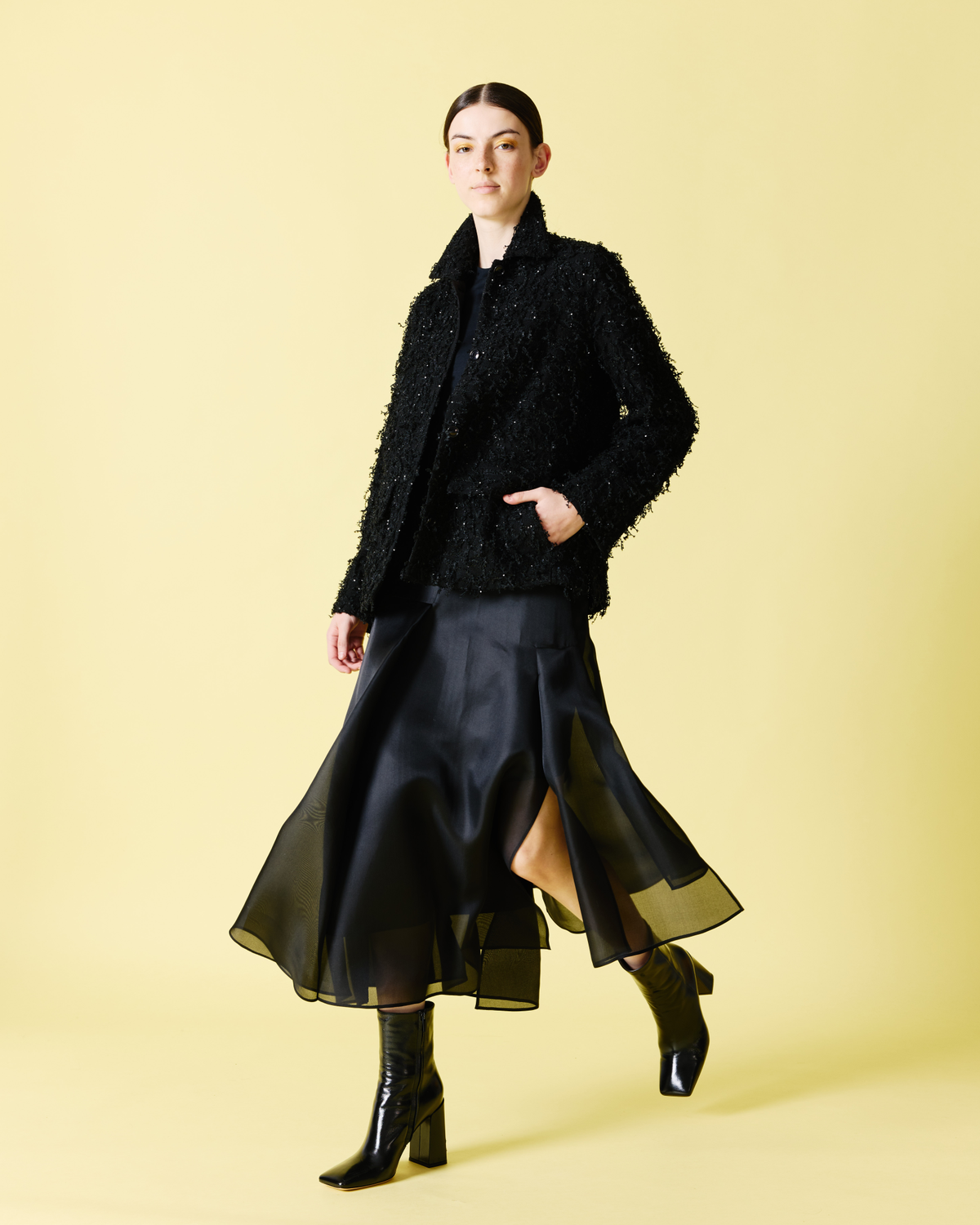 Designer Oversize Jacke mit Micro-Pailletten und Fransen - Schwarz #editorial