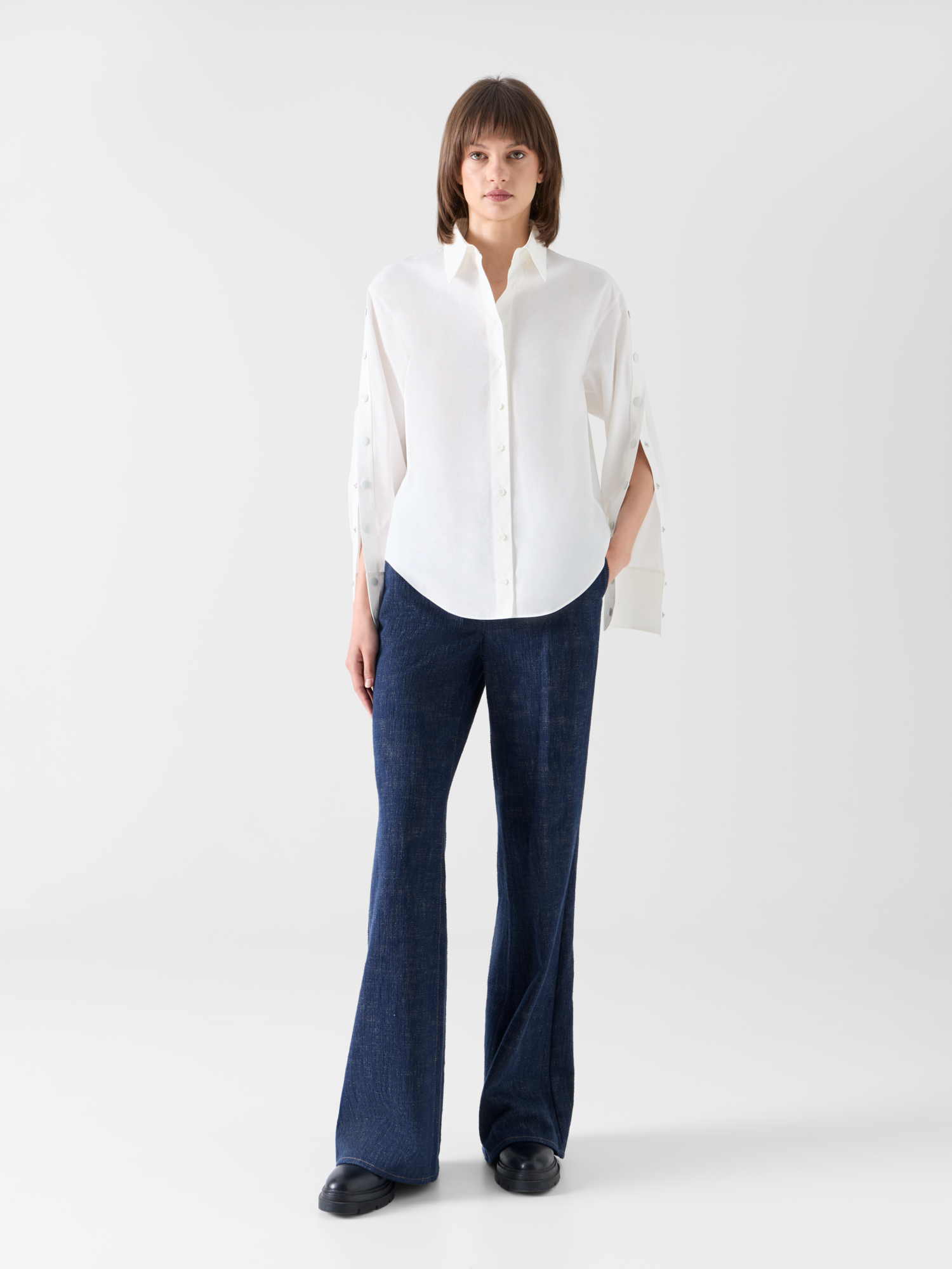 Designer Popeline-Bluse mit Druckknopf-Ärmelschlitzen - Ecru 