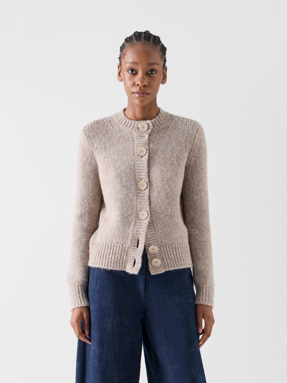 Designer Cardigan aus flauschigem Alpaka - Beige #editorial