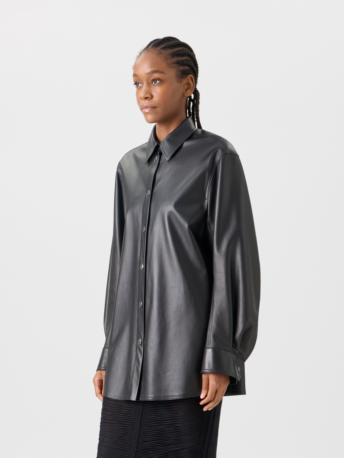 Designer Oversize-Hemd aus Nappaleder - Schwarz #editorial