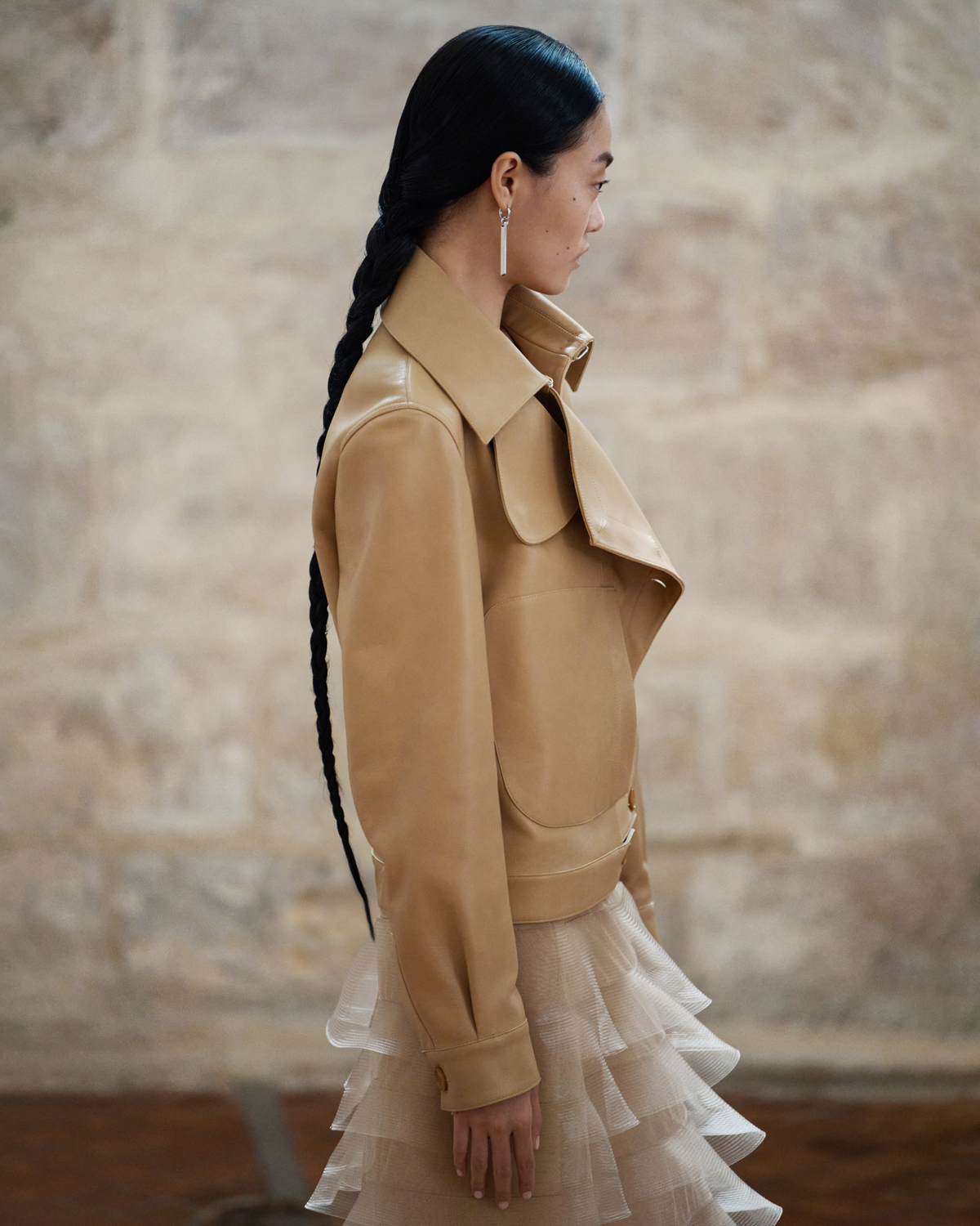 Designer Asymmetrische Trench-Lederjacke - Beige #editorial