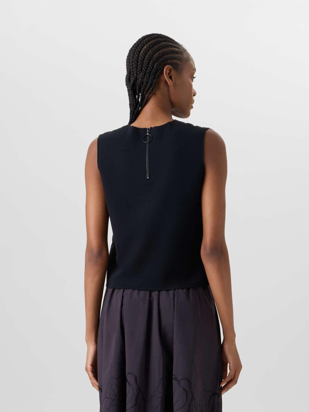 Designer Ärmelloses Stricktop aus Mixed-Media - Schwarz #editorial